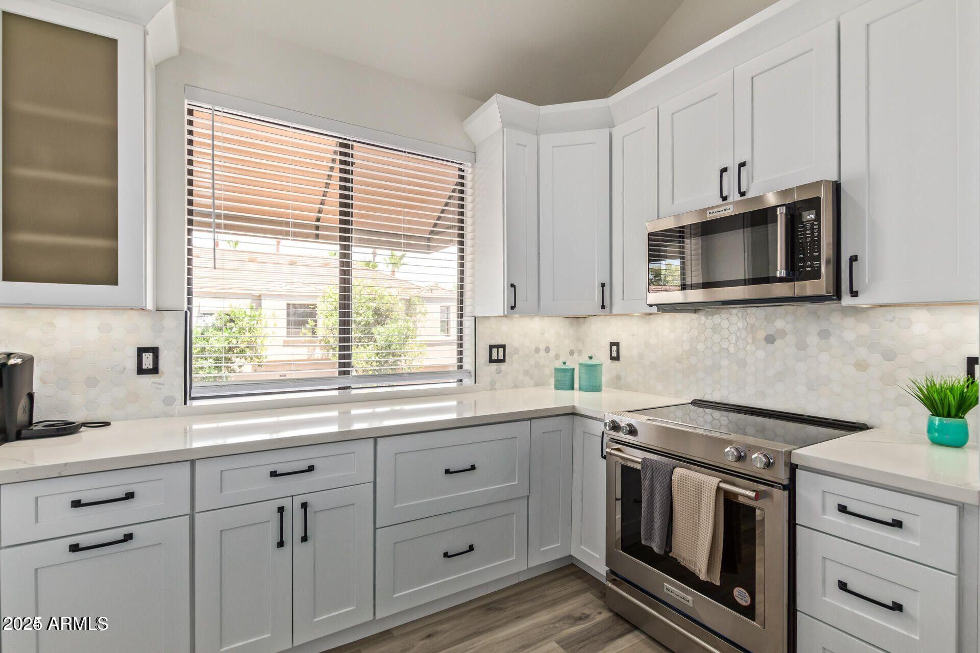 8989 N GAINEY CENTER Drive, 231
