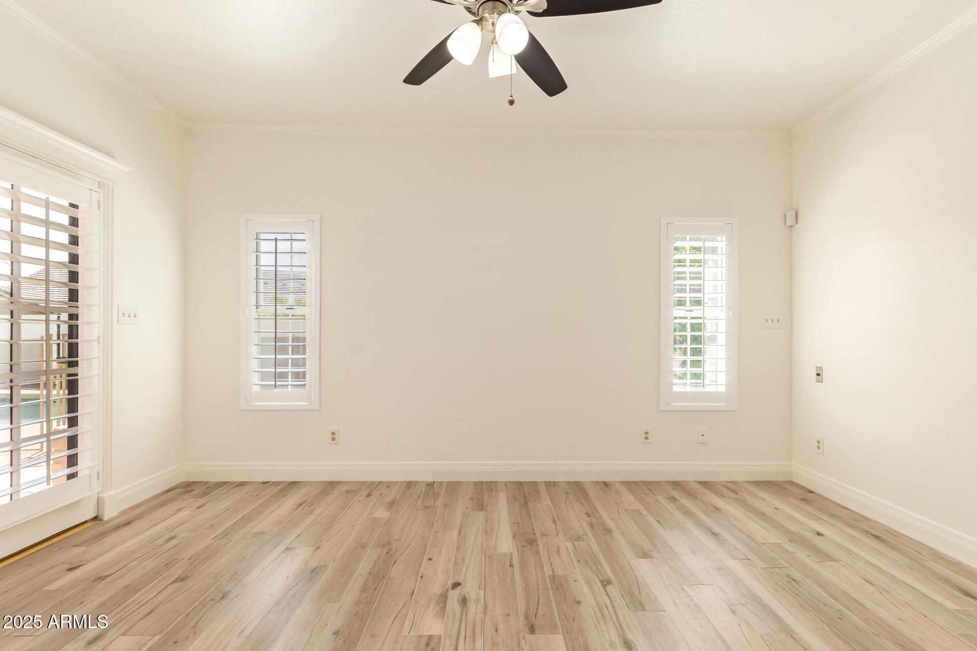 2231 E LAUREL Street