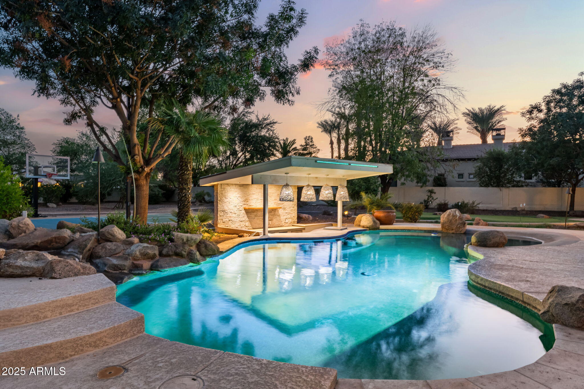 7475 E JACKRABBIT Road