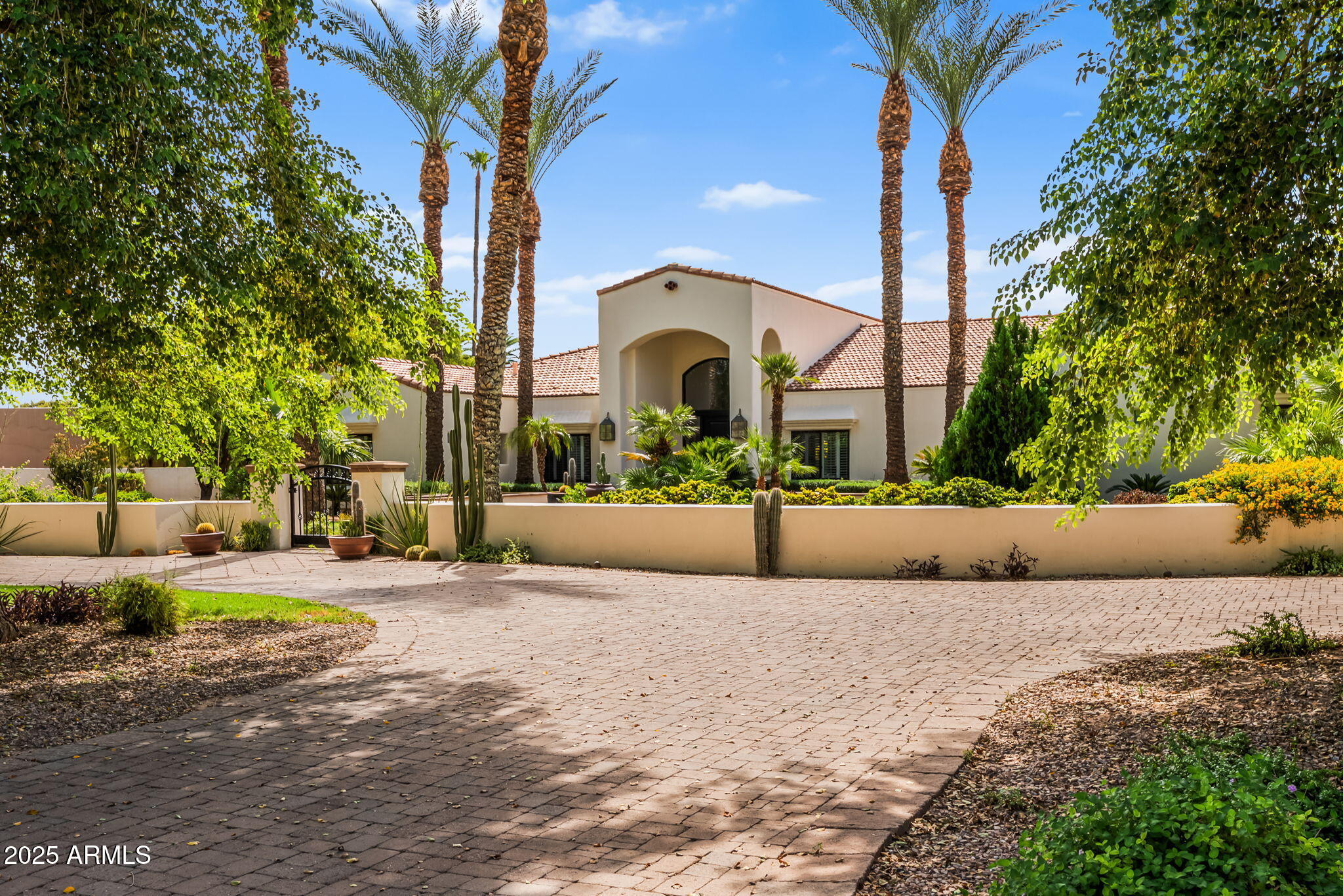 7475 E JACKRABBIT Road