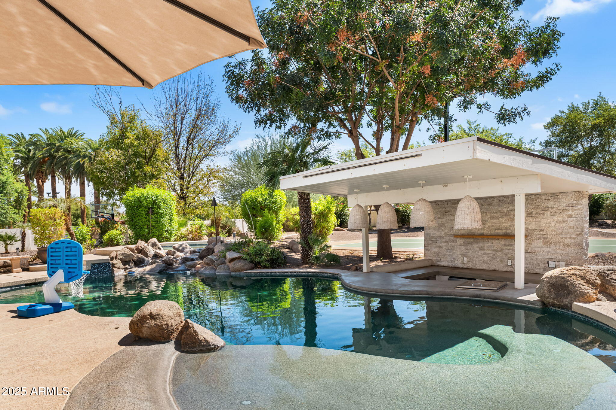 7475 E JACKRABBIT Road