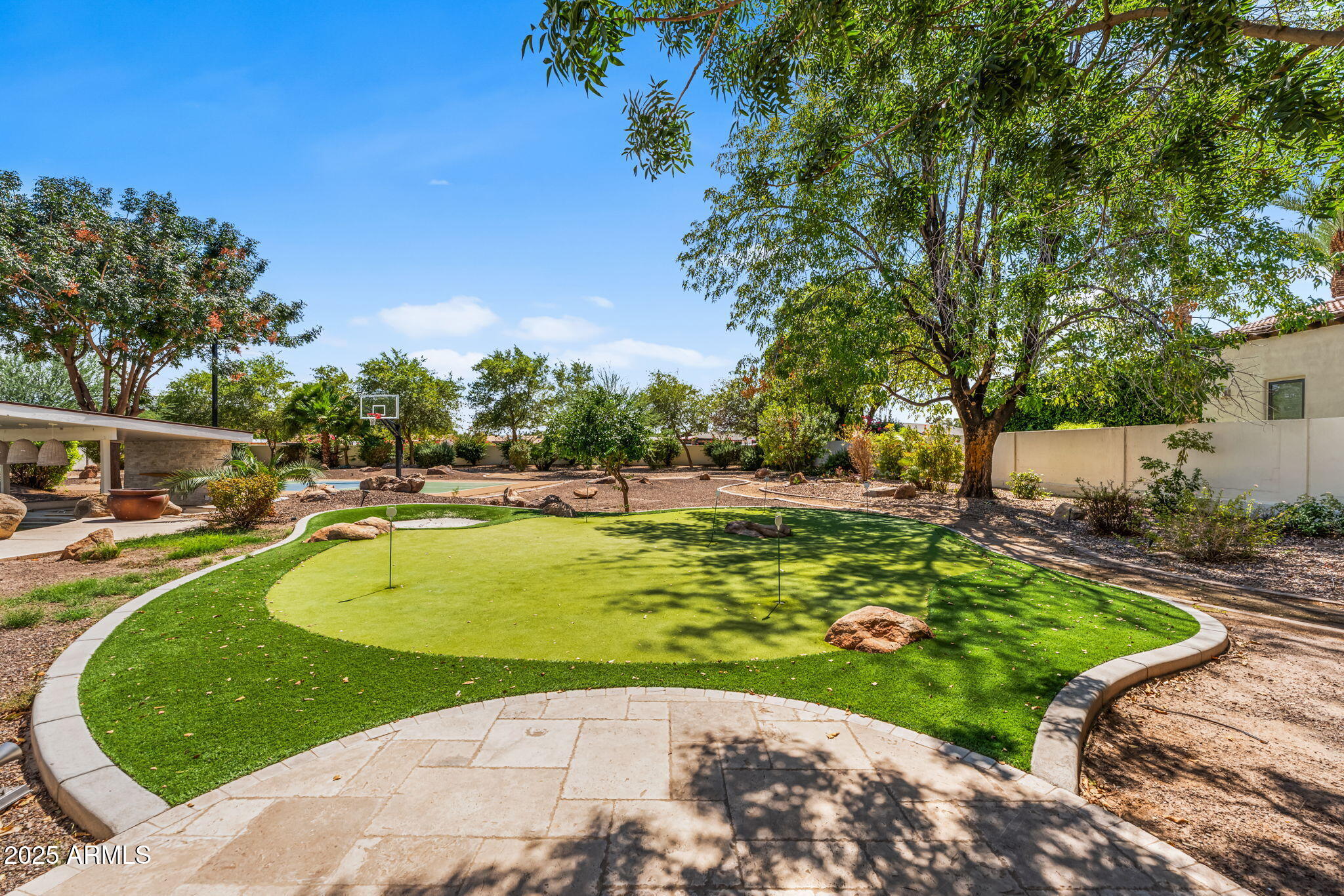 7475 E JACKRABBIT Road