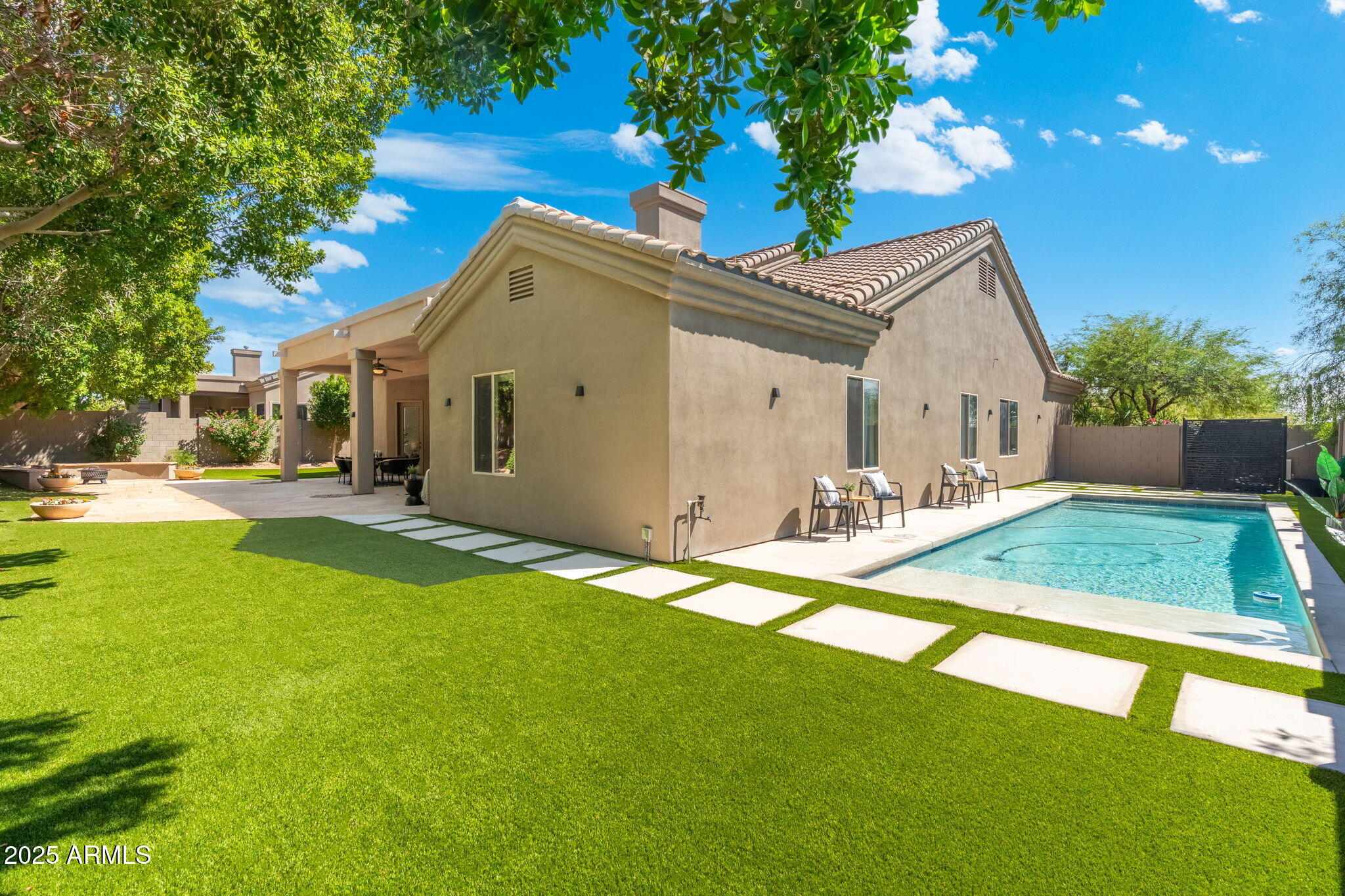 12540 E Mercer Lane