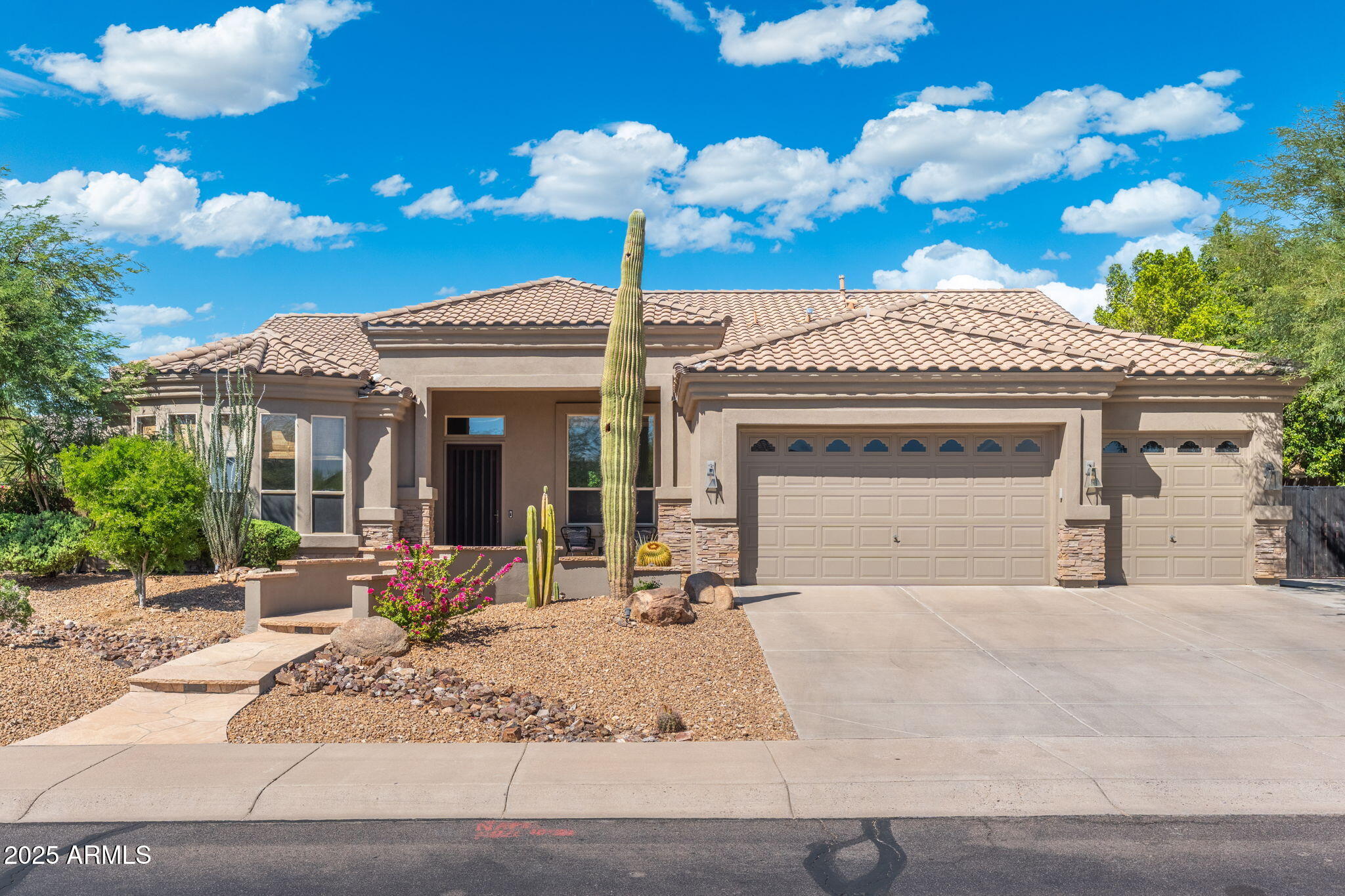 12540 E Mercer Lane