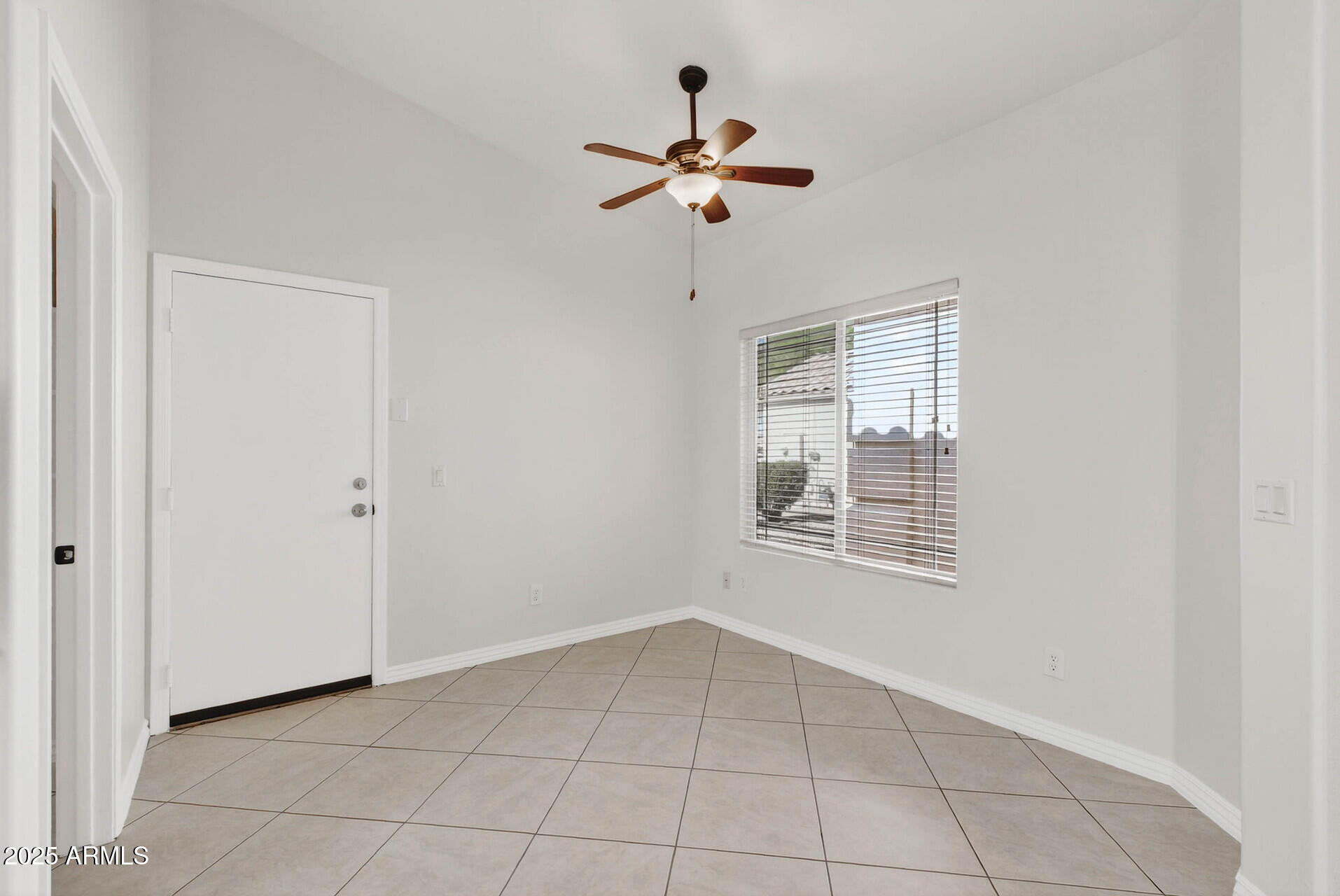 11016 W ALMERIA Road