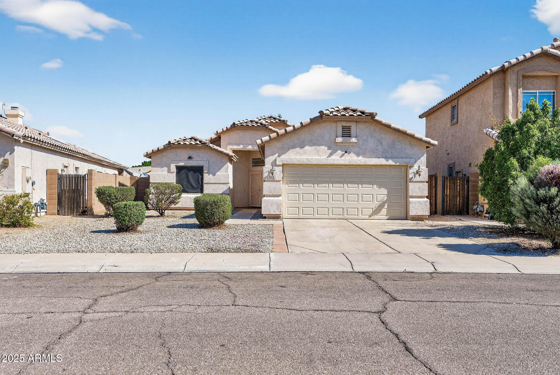 11016 W ALMERIA Road