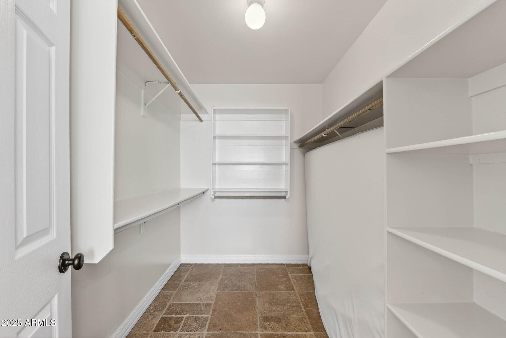 11016 W ALMERIA Road