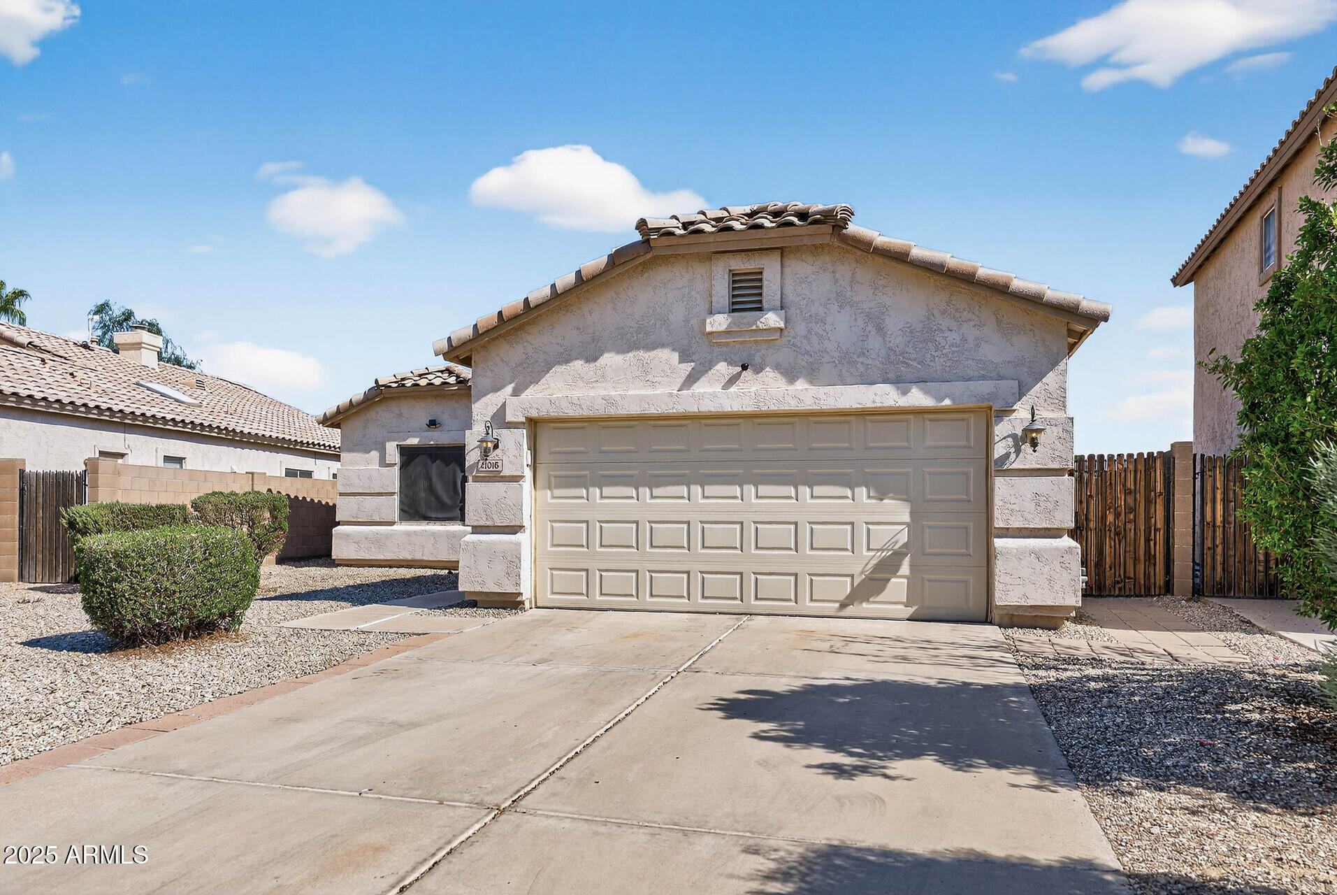 11016 W ALMERIA Road