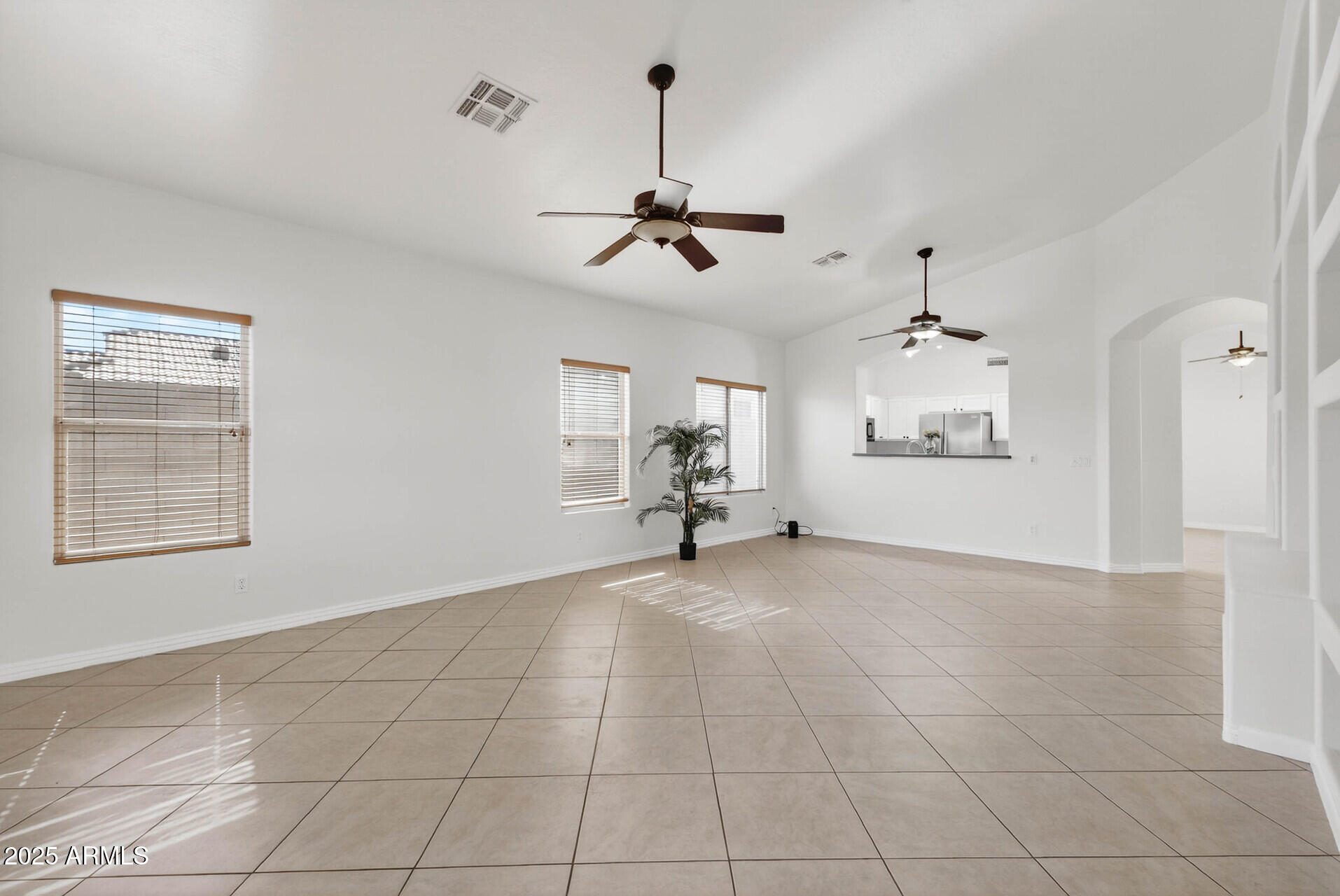 11016 W ALMERIA Road