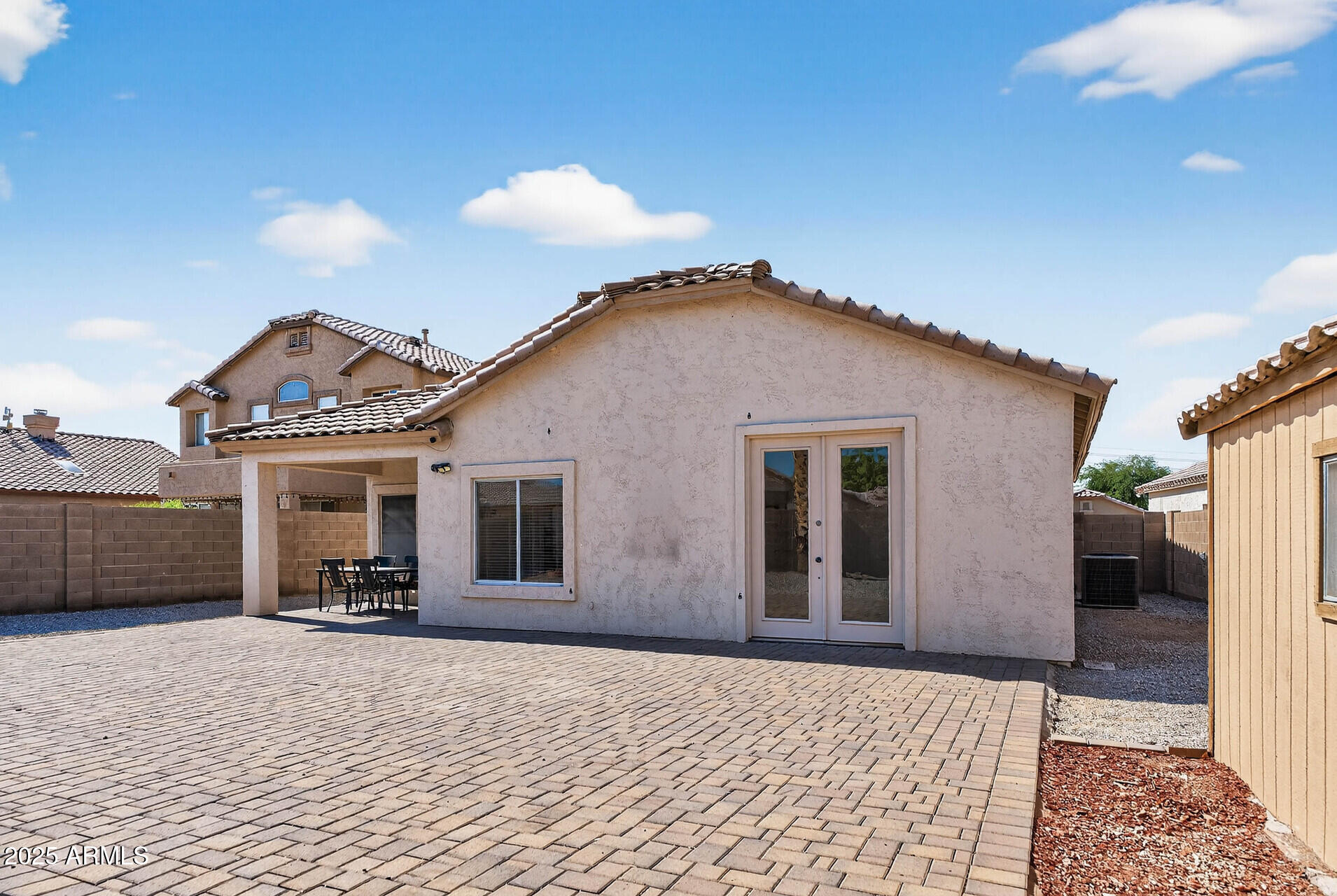 11016 W ALMERIA Road