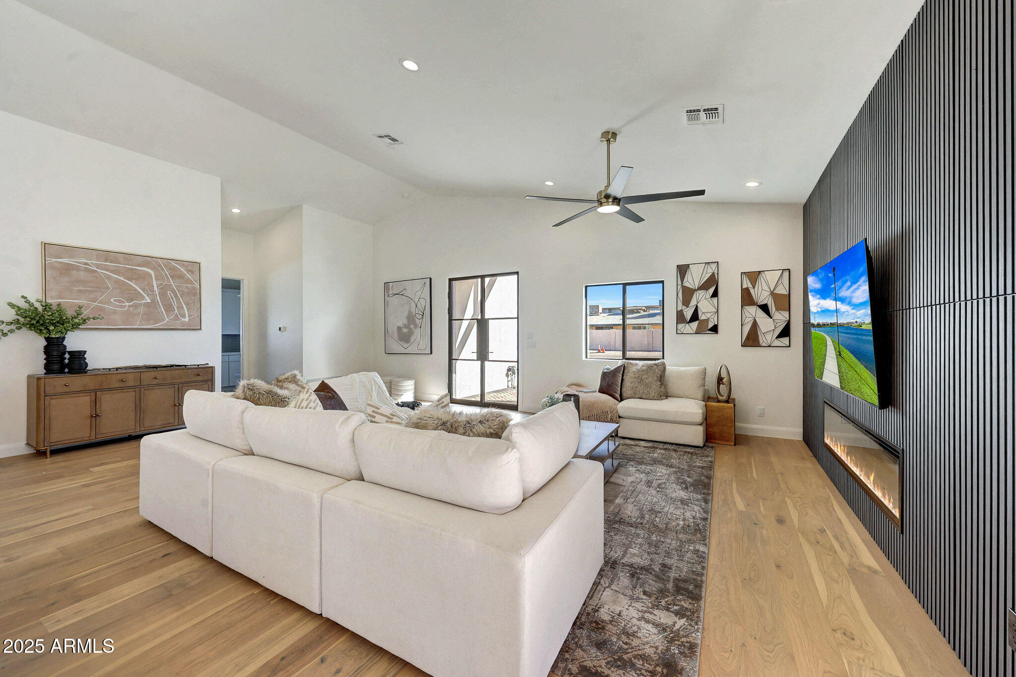 6050 E HOLLYHOCK Street