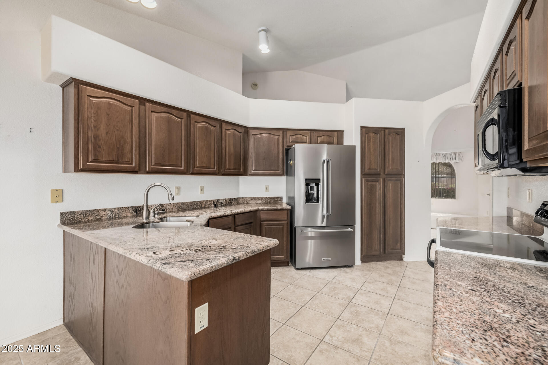 8510 E BRITTLE BUSH Road