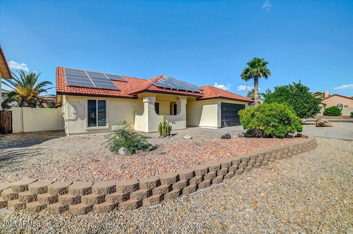 7102 W JULIE Drive