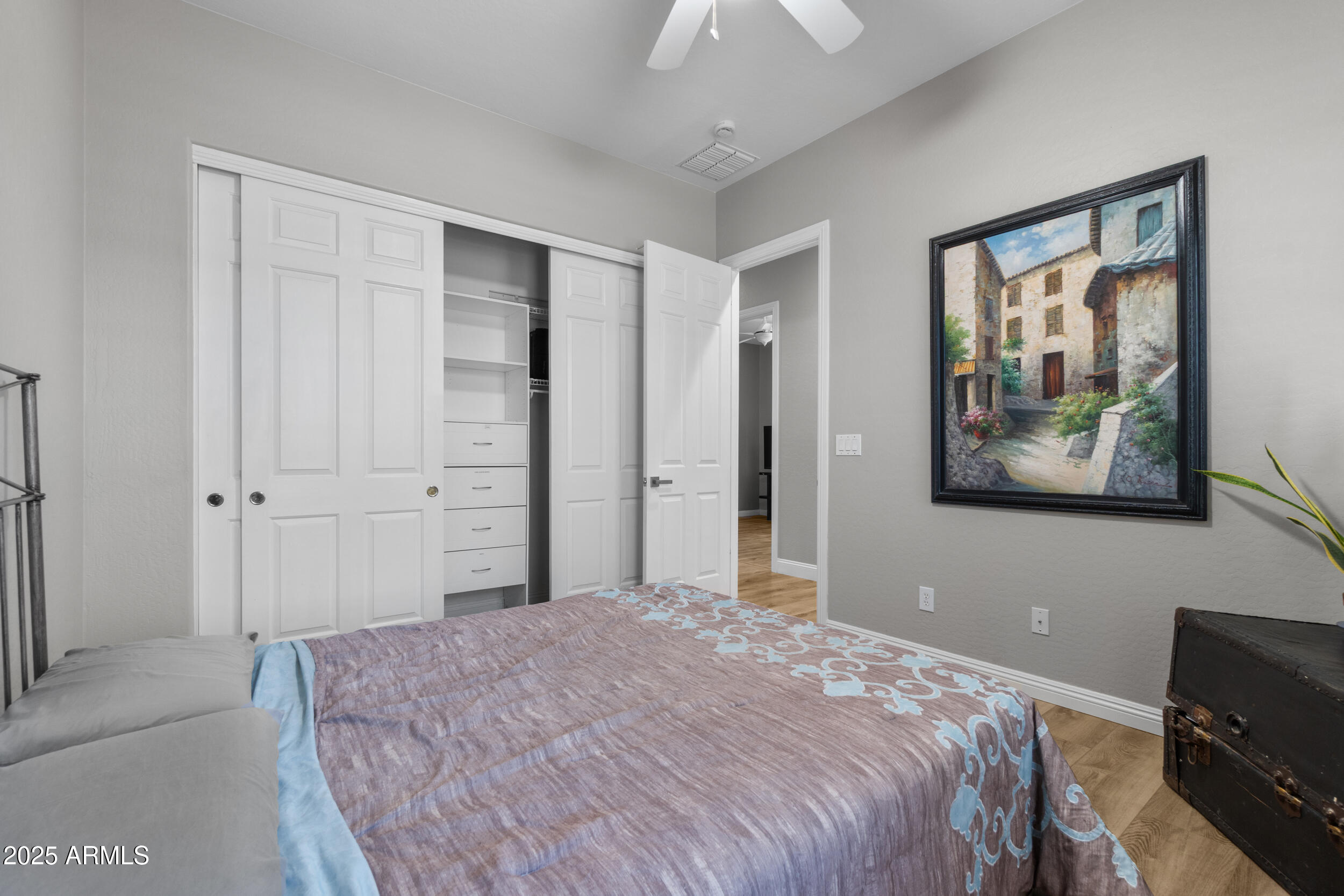 2227 W WEBSTER Court