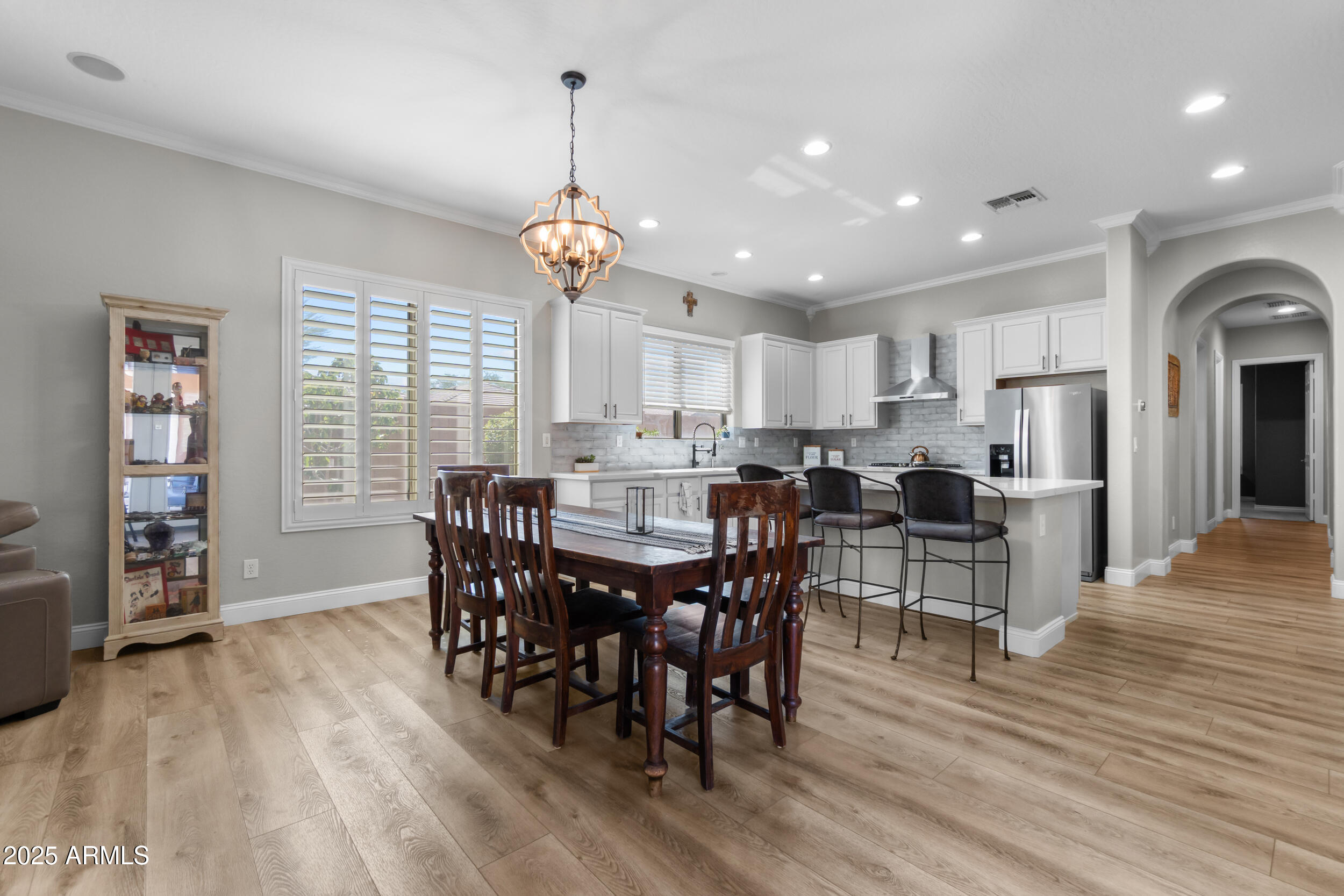 2227 W WEBSTER Court