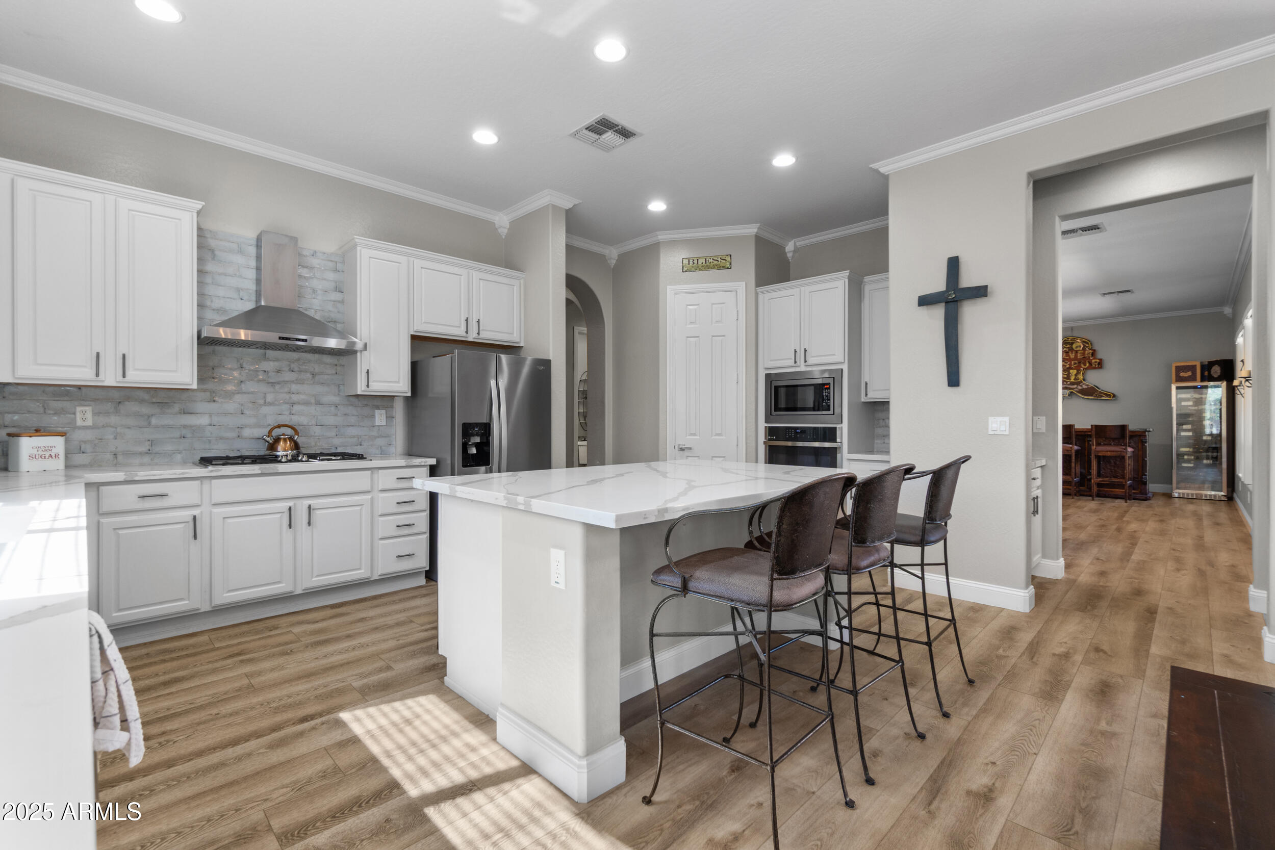 2227 W WEBSTER Court