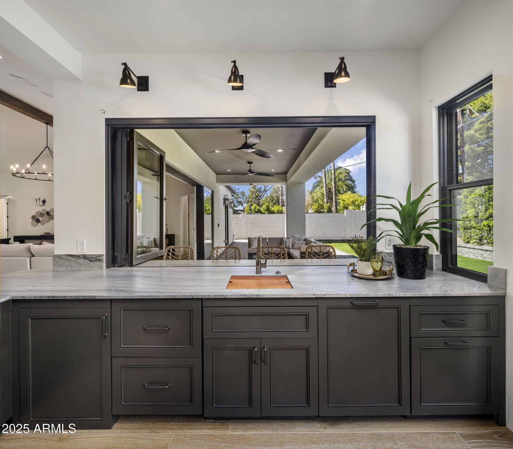 2108 E SOLANO Drive