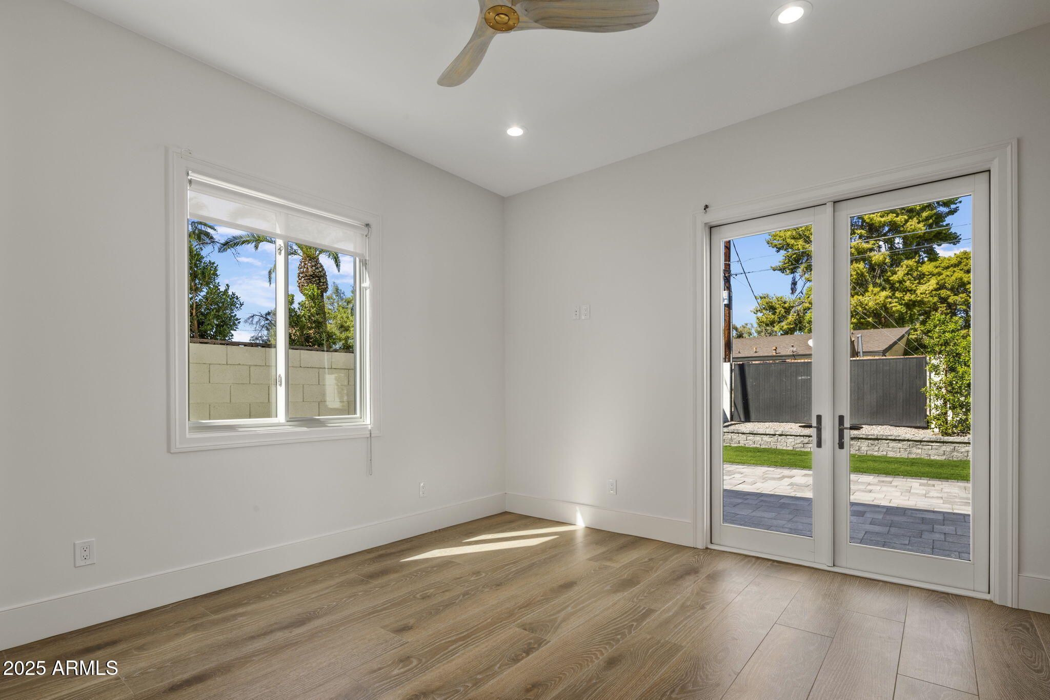 2108 E SOLANO Drive