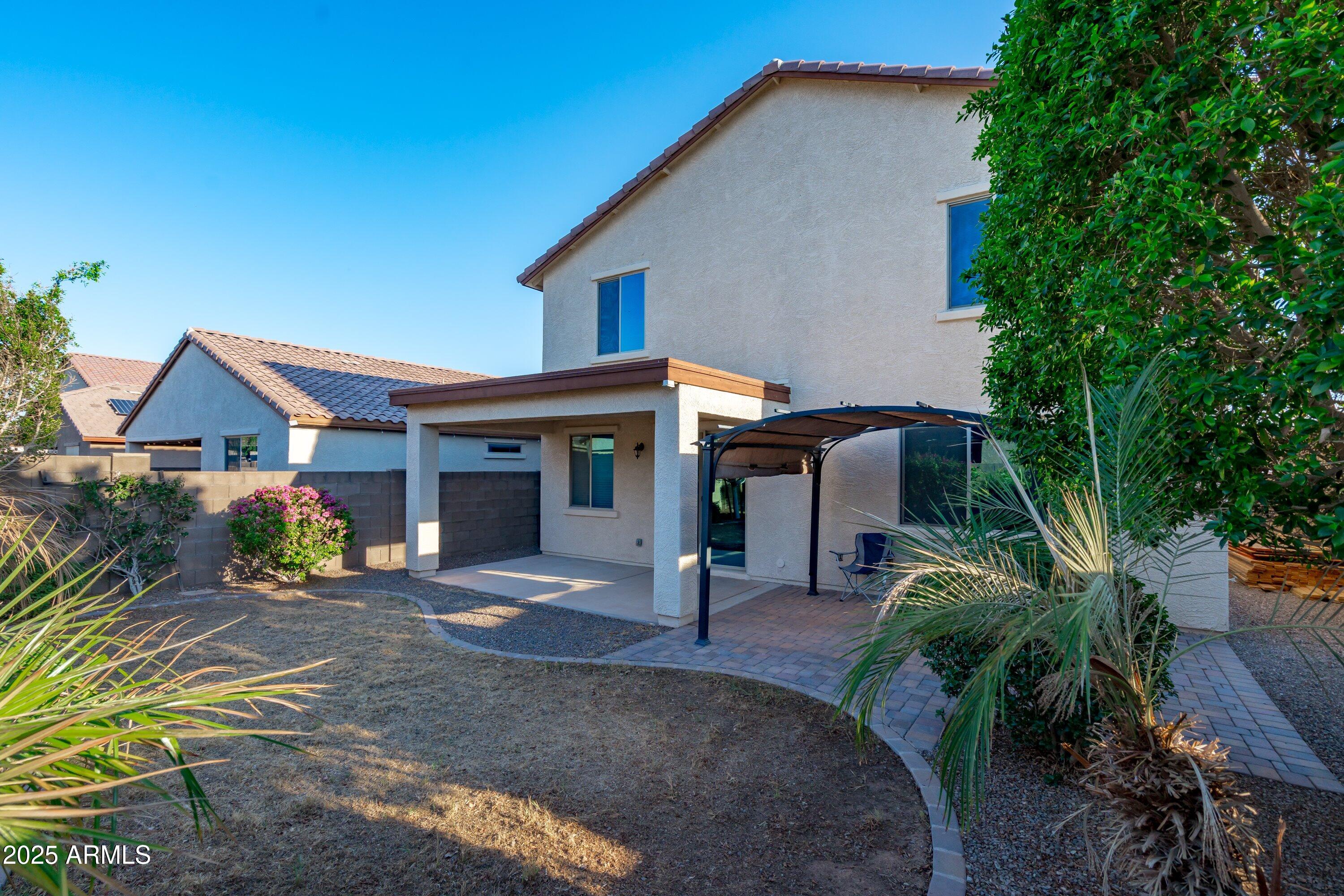 18390 W via del sol