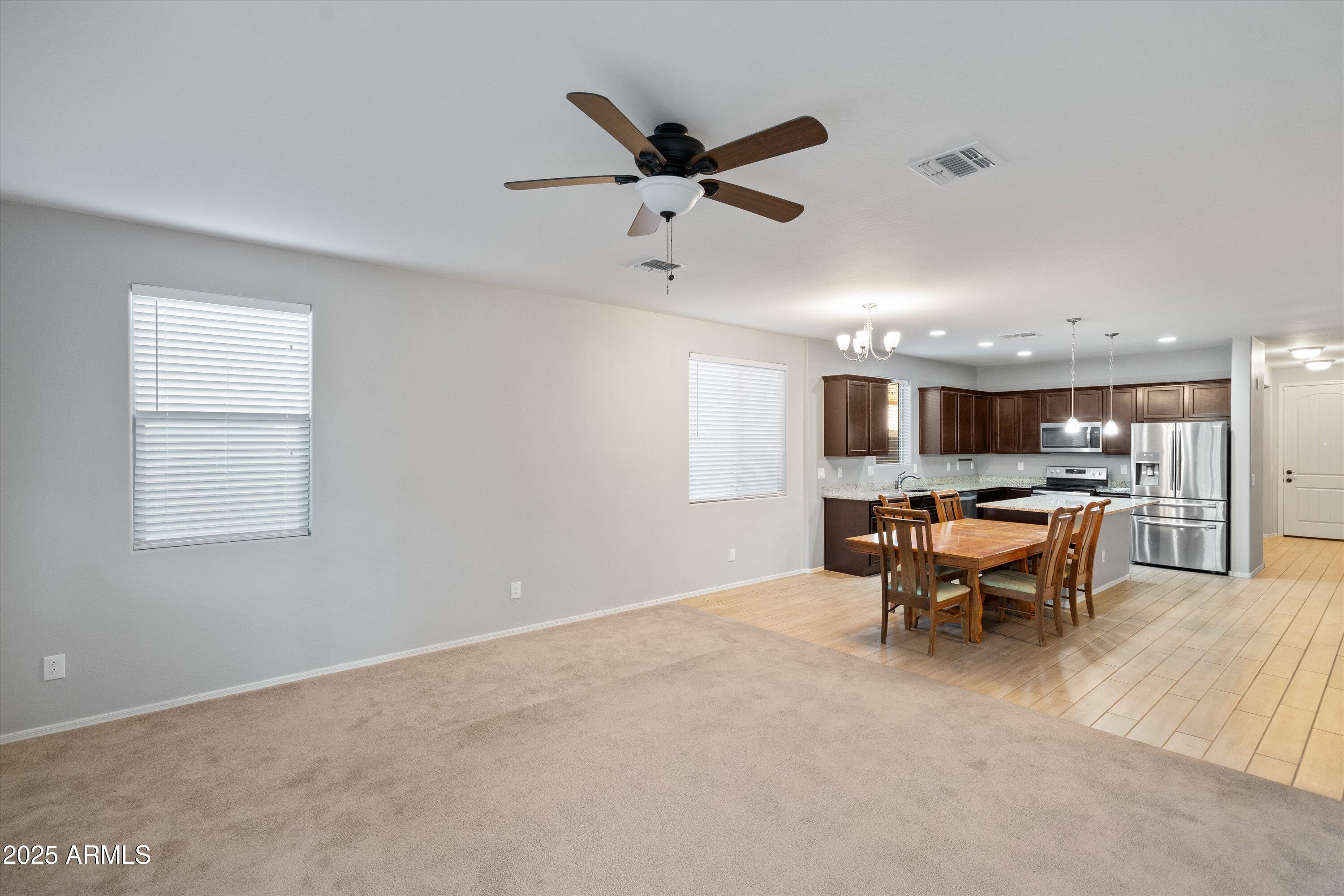 18390 W via del sol