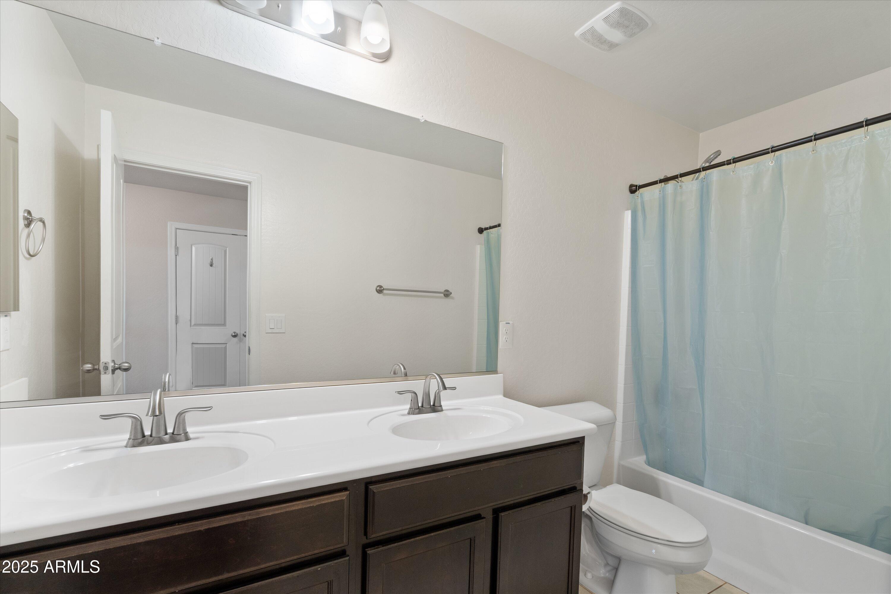 18390 W via del sol