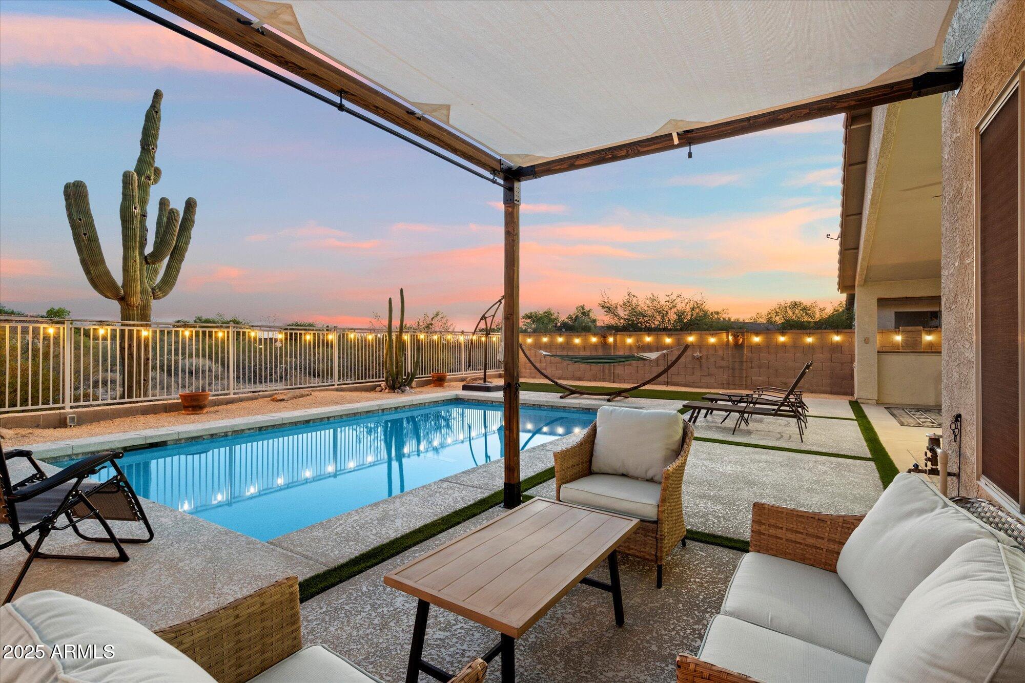 4615 E NIGHT GLOW Drive