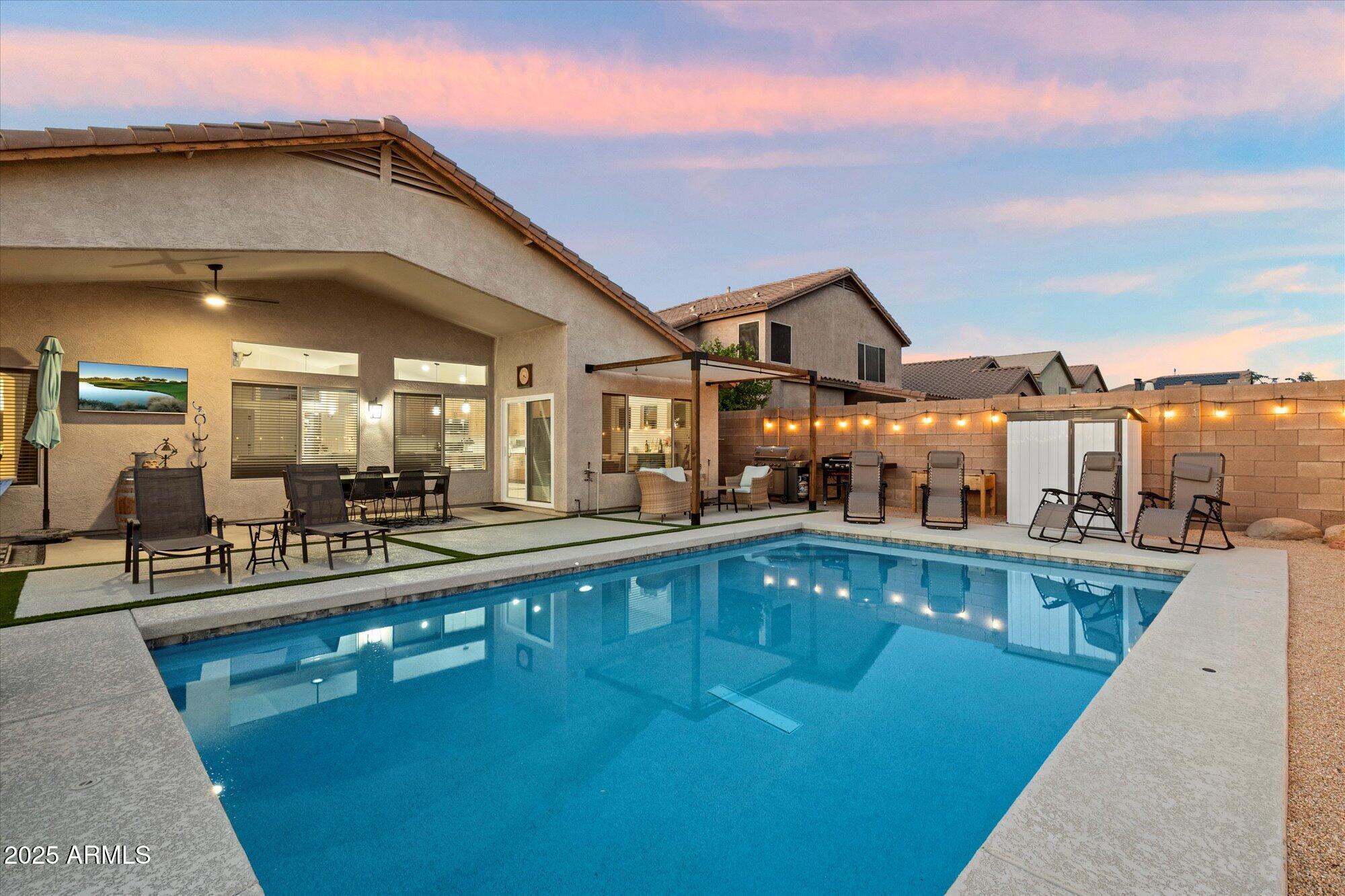 4615 E NIGHT GLOW Drive