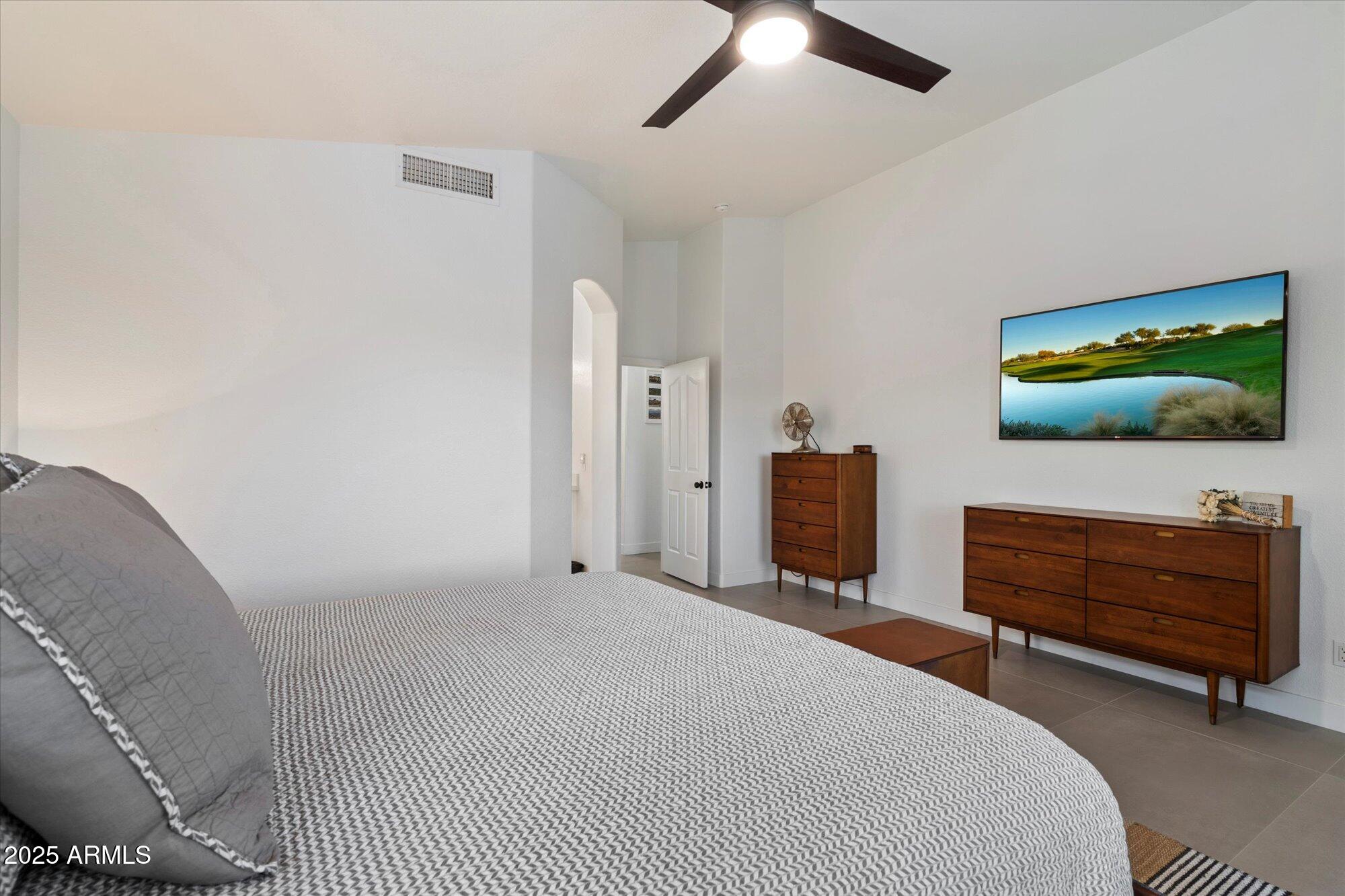 4615 E NIGHT GLOW Drive