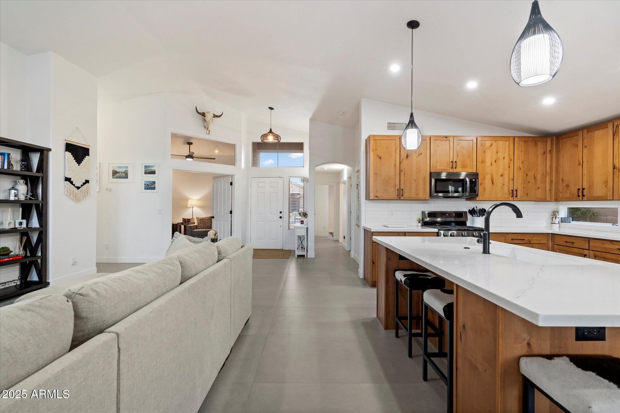 4615 E NIGHT GLOW Drive