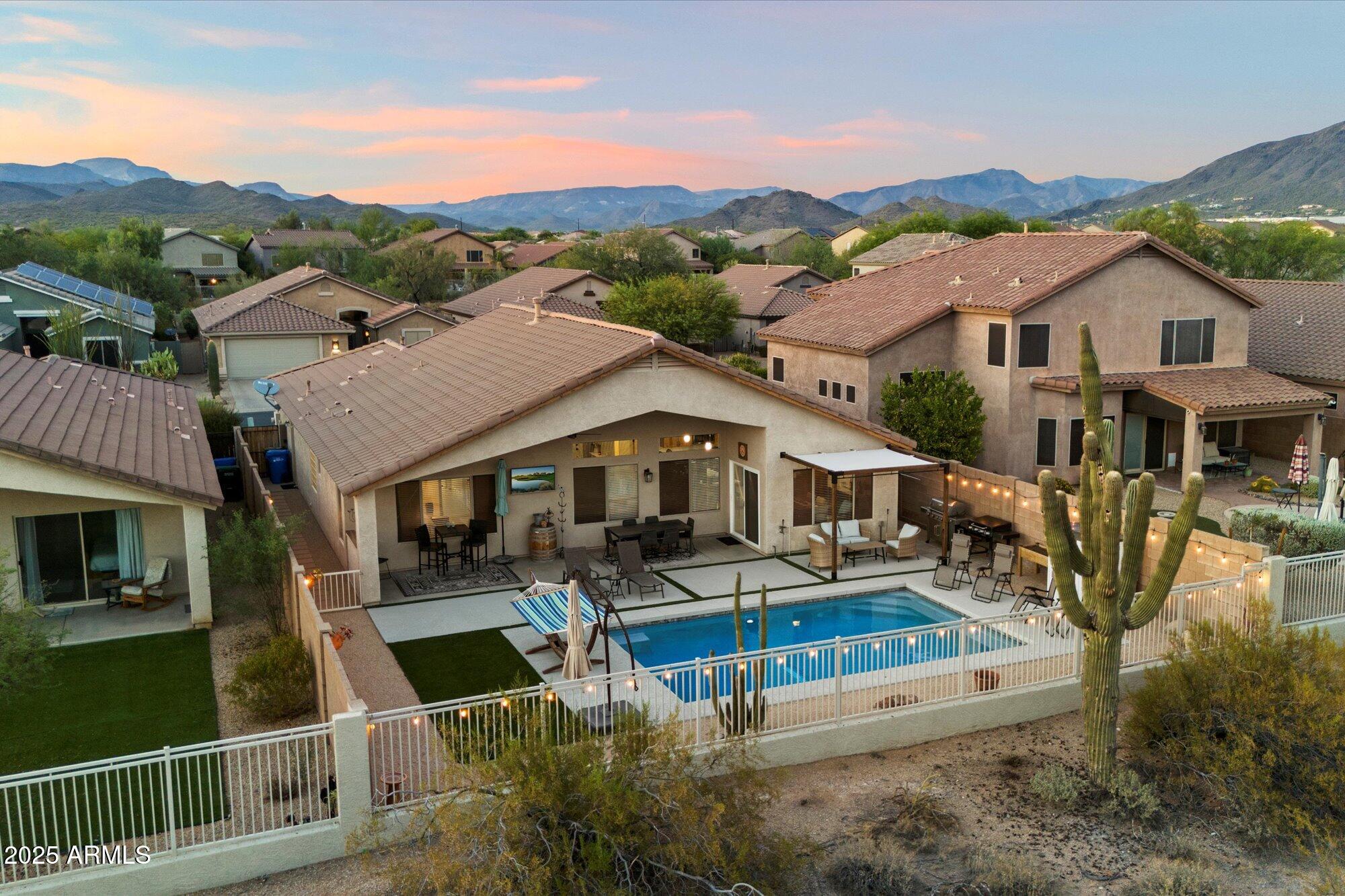 4615 E NIGHT GLOW Drive