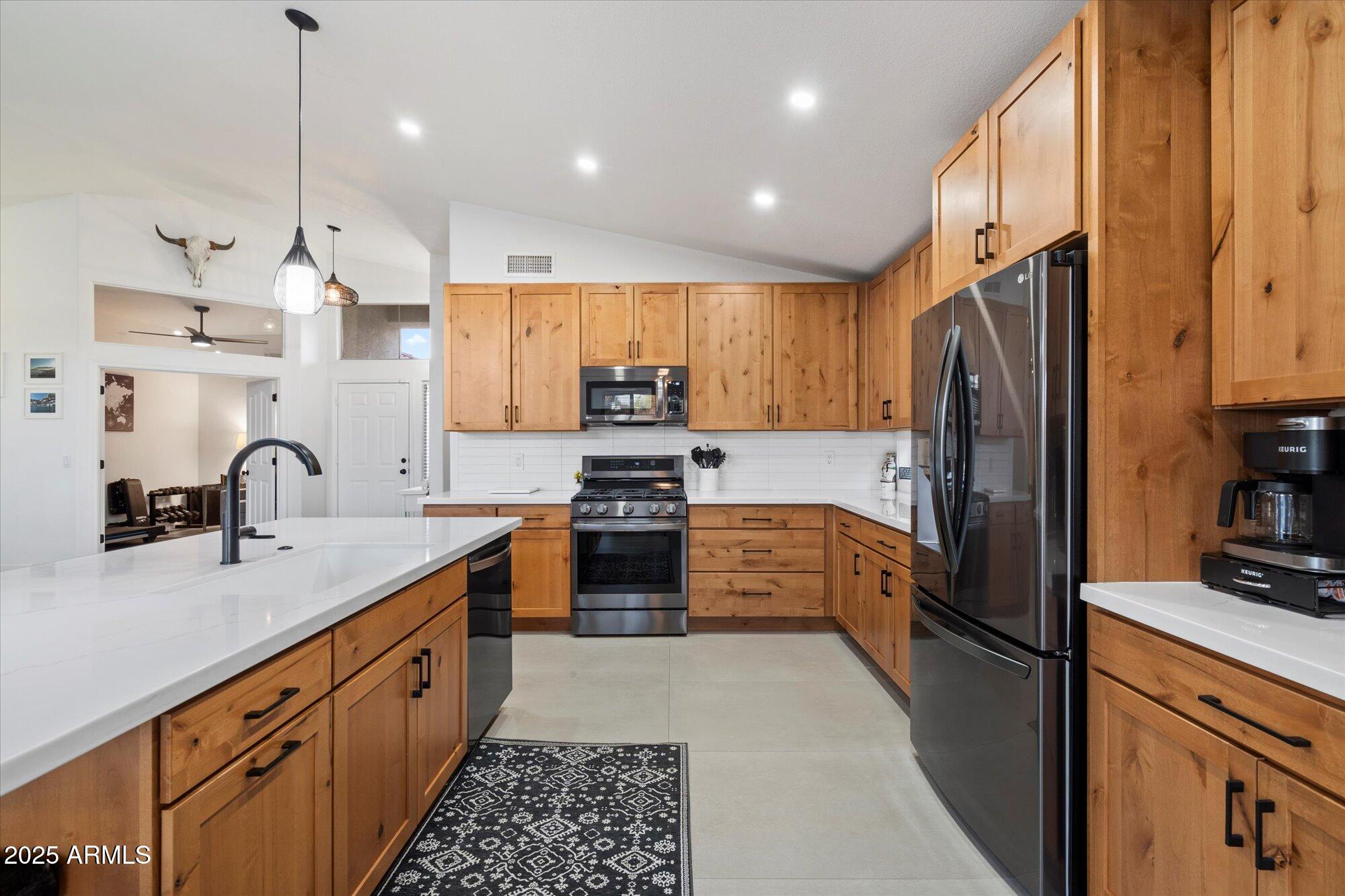 4615 E NIGHT GLOW Drive