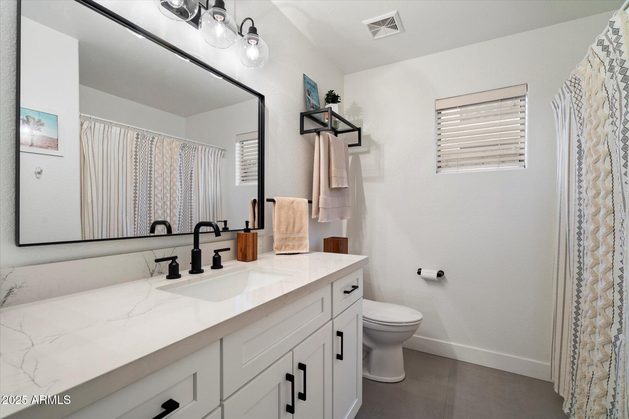 4615 E NIGHT GLOW Drive