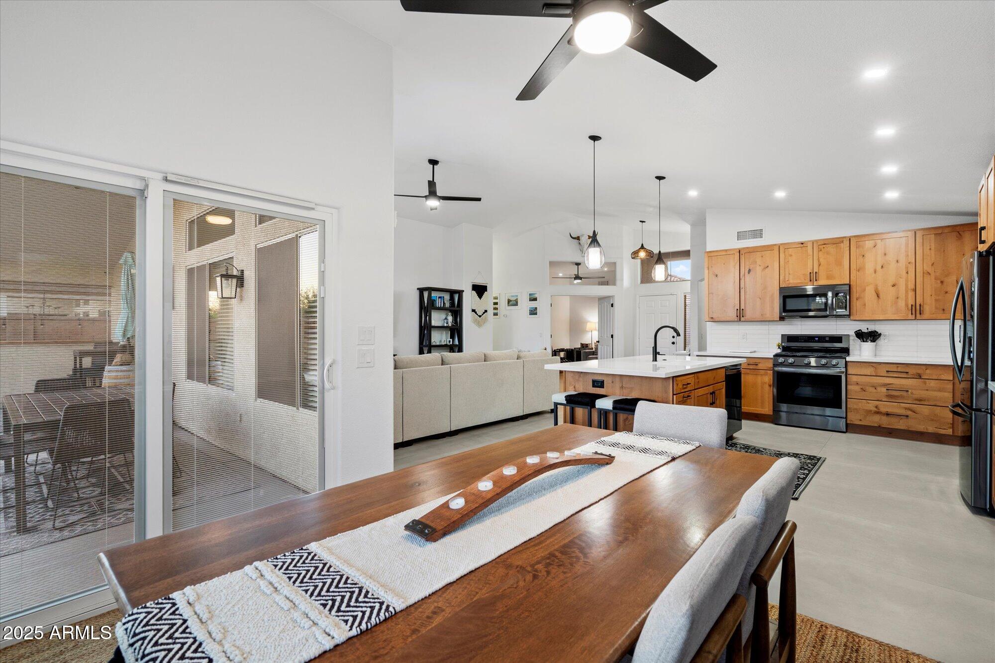 4615 E NIGHT GLOW Drive