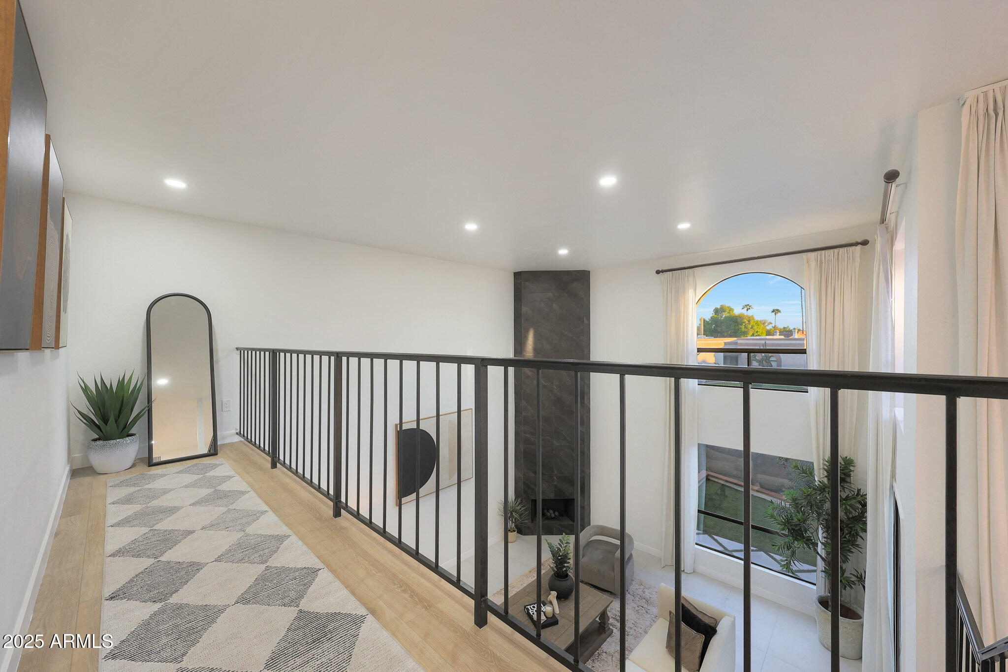 7409 E PLEASANT Run