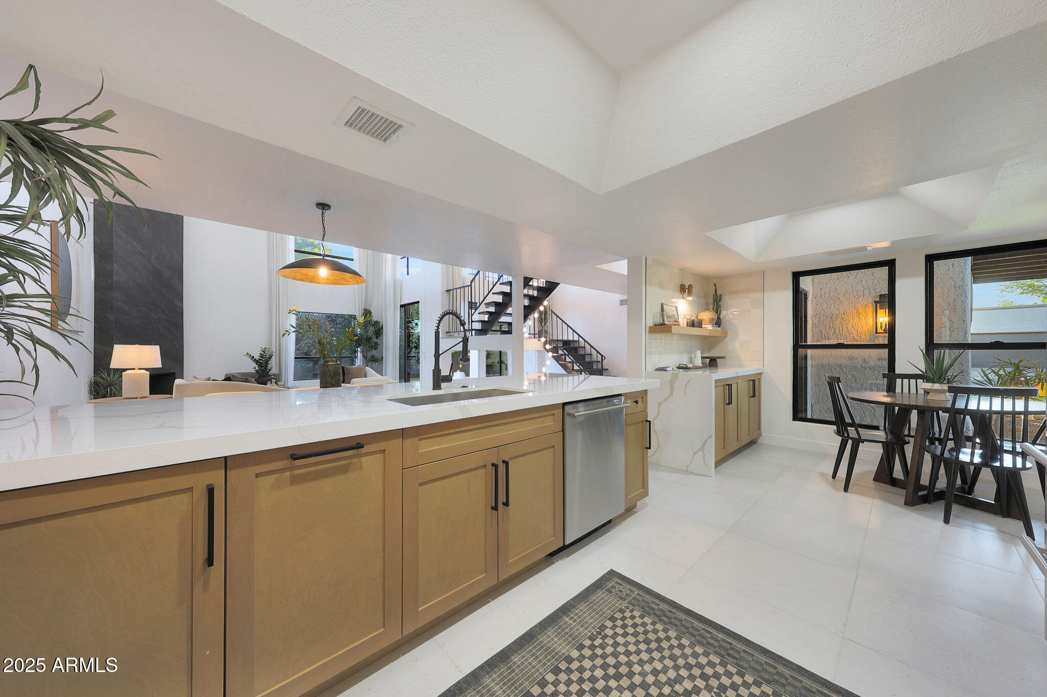 7409 E PLEASANT Run