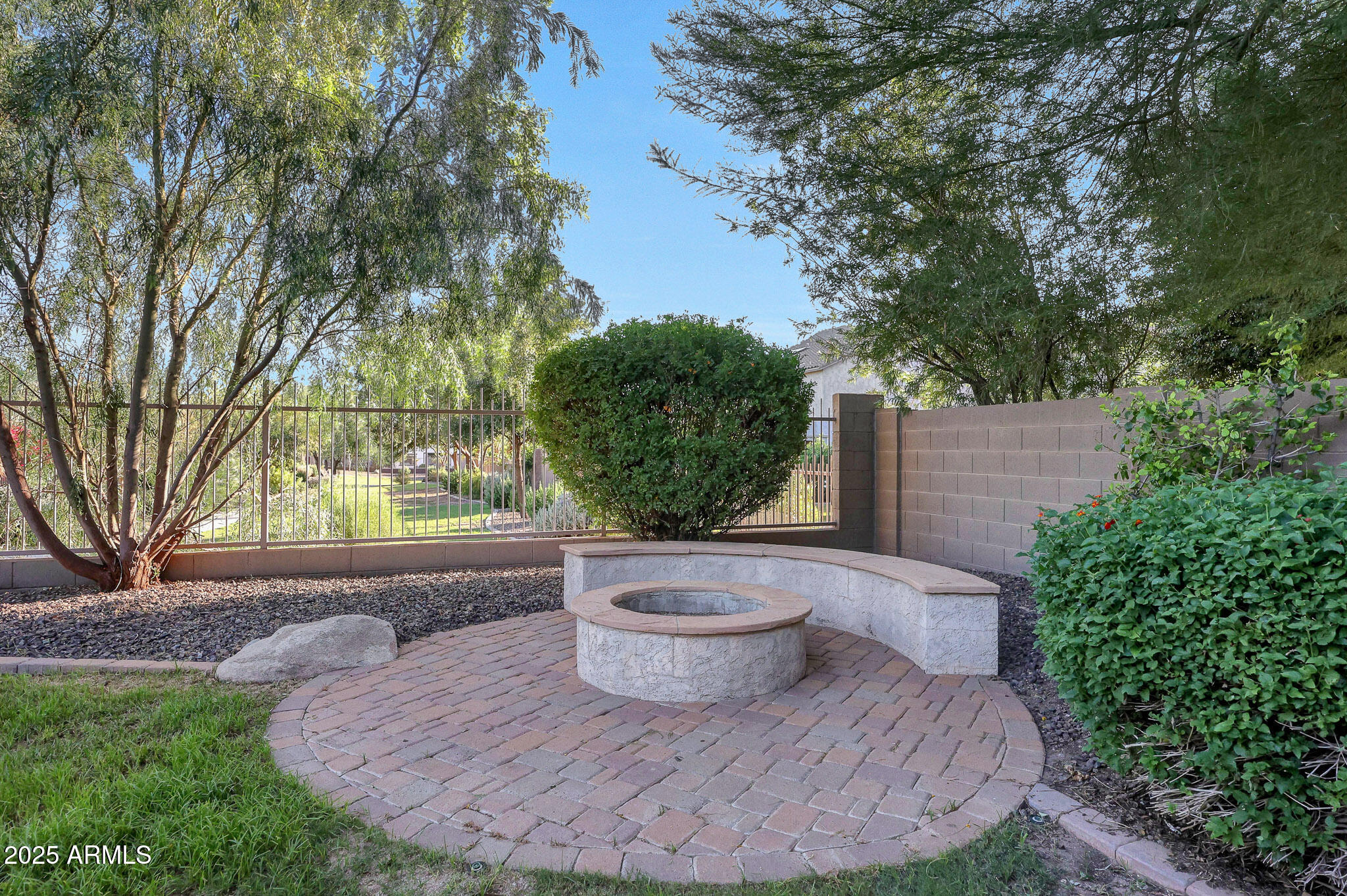 5535 W TOMBSTONE Trail