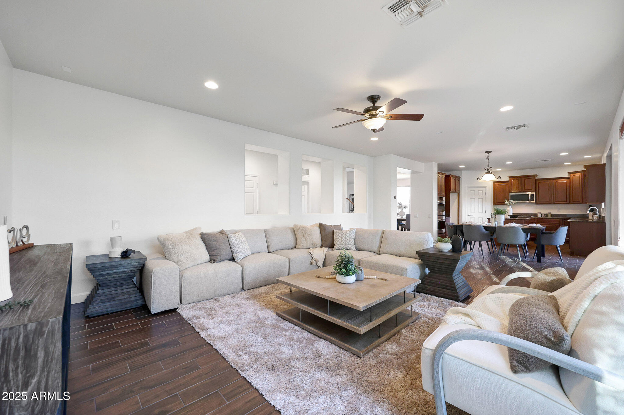 5535 W TOMBSTONE Trail