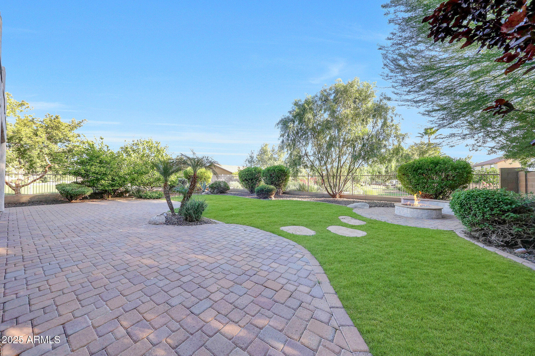 5535 W TOMBSTONE Trail