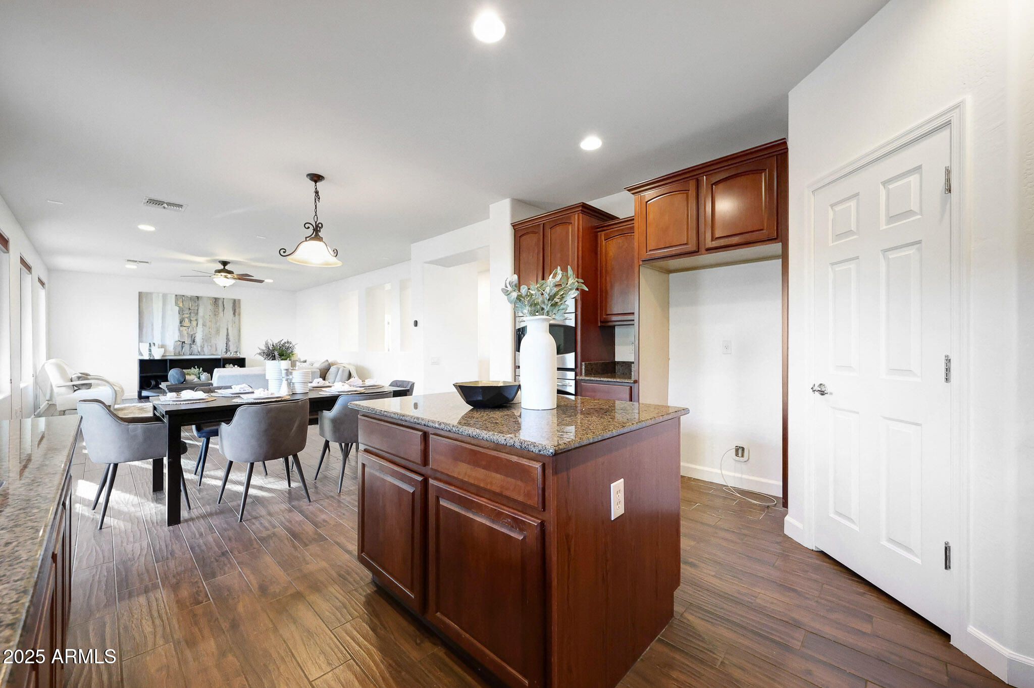 5535 W TOMBSTONE Trail