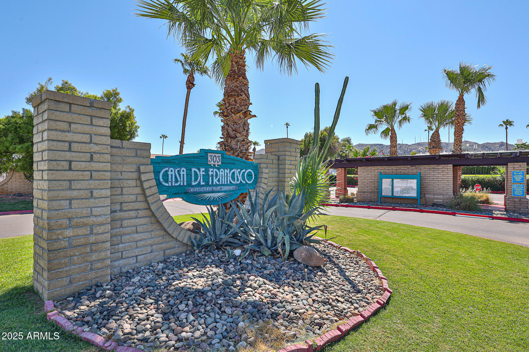 303 E South Mountain Avenue, 100