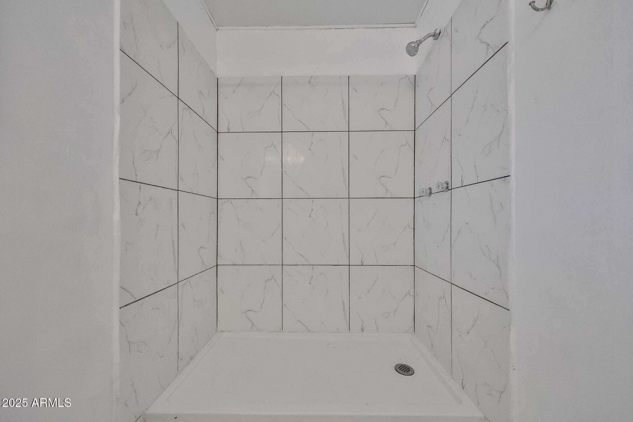 303 E South Mountain Avenue, 100