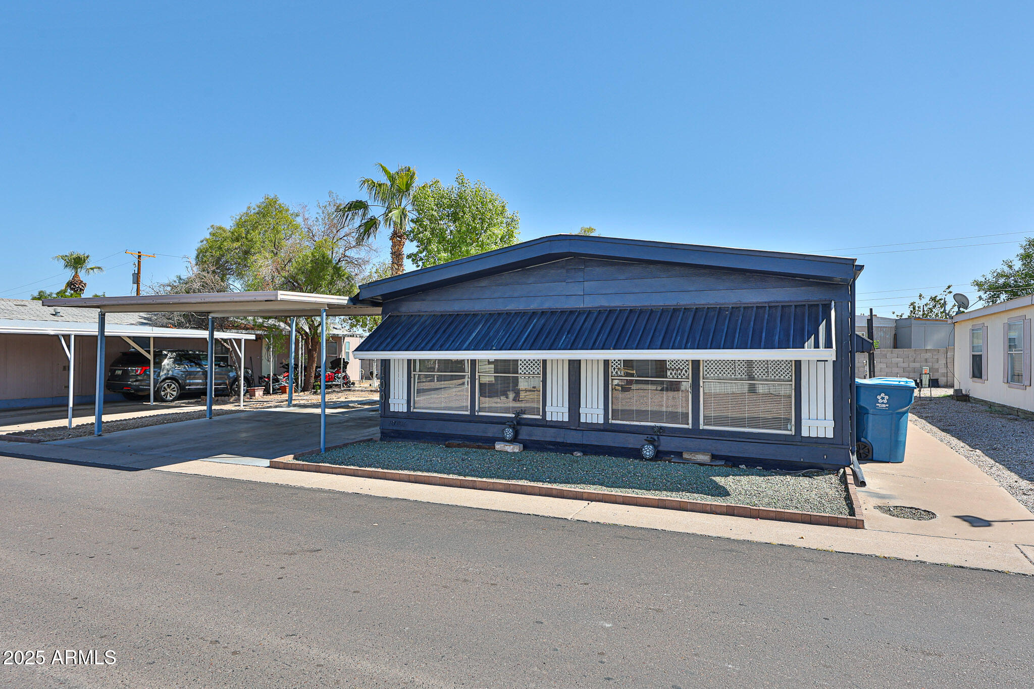 303 E South Mountain Avenue, 100