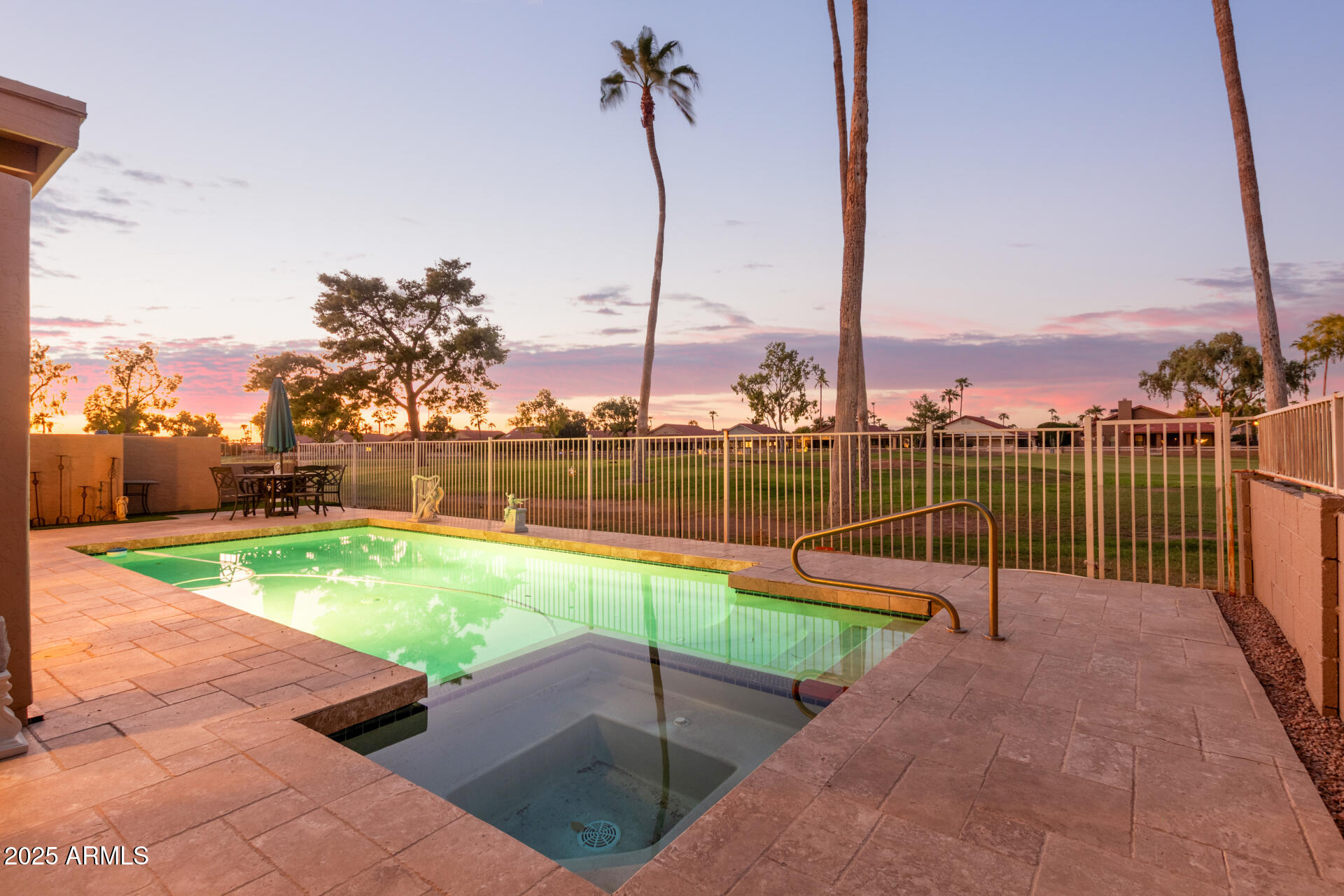 10918 E NAVAJO Drive