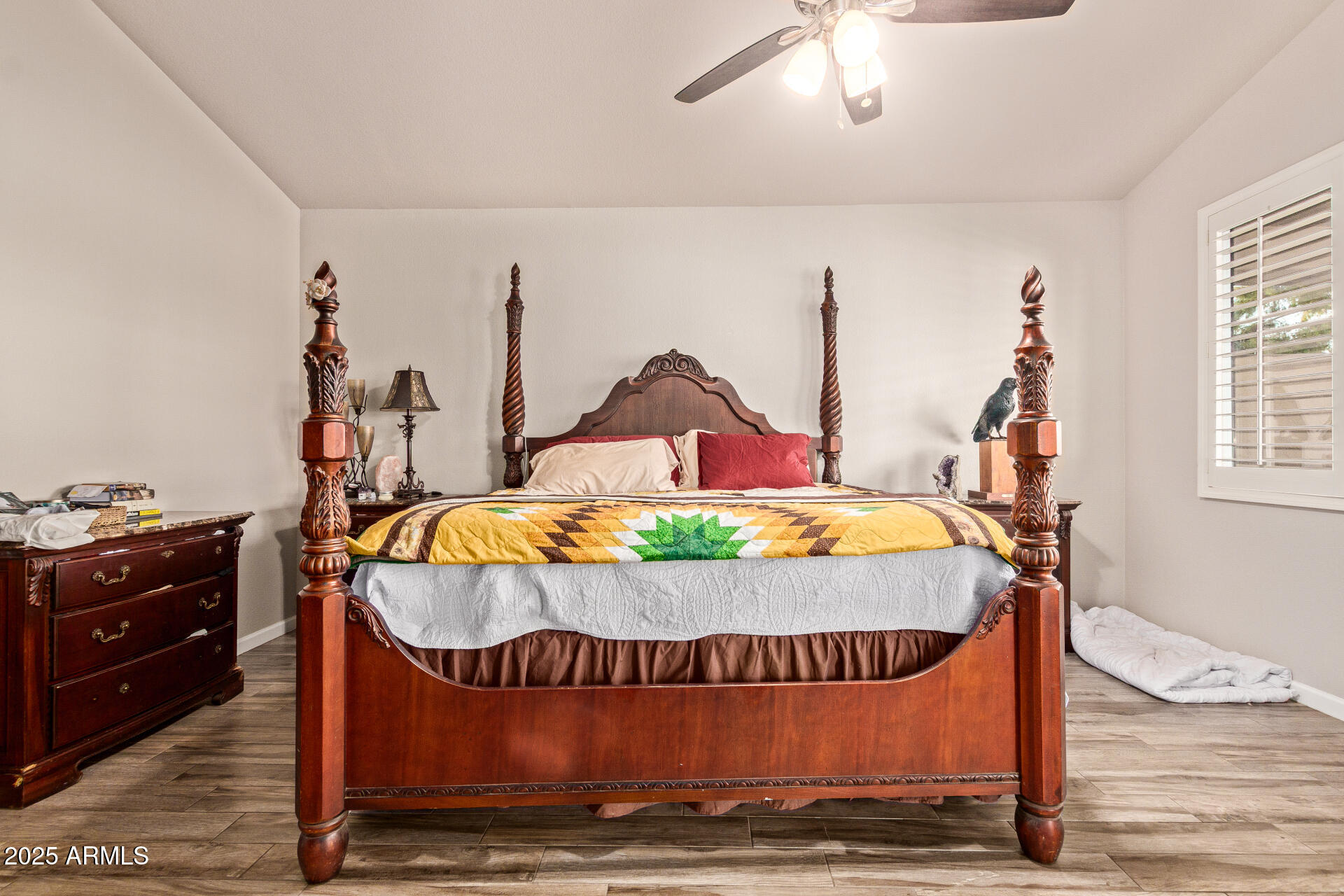 10918 E NAVAJO Drive