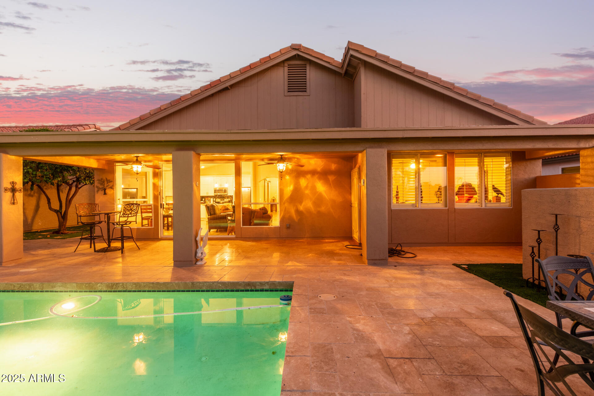 10918 E NAVAJO Drive