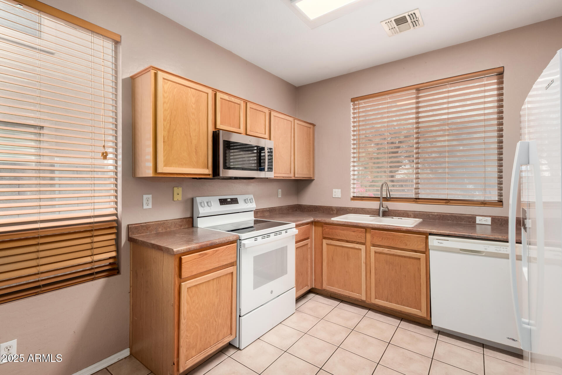 11358 W YUMA Street W