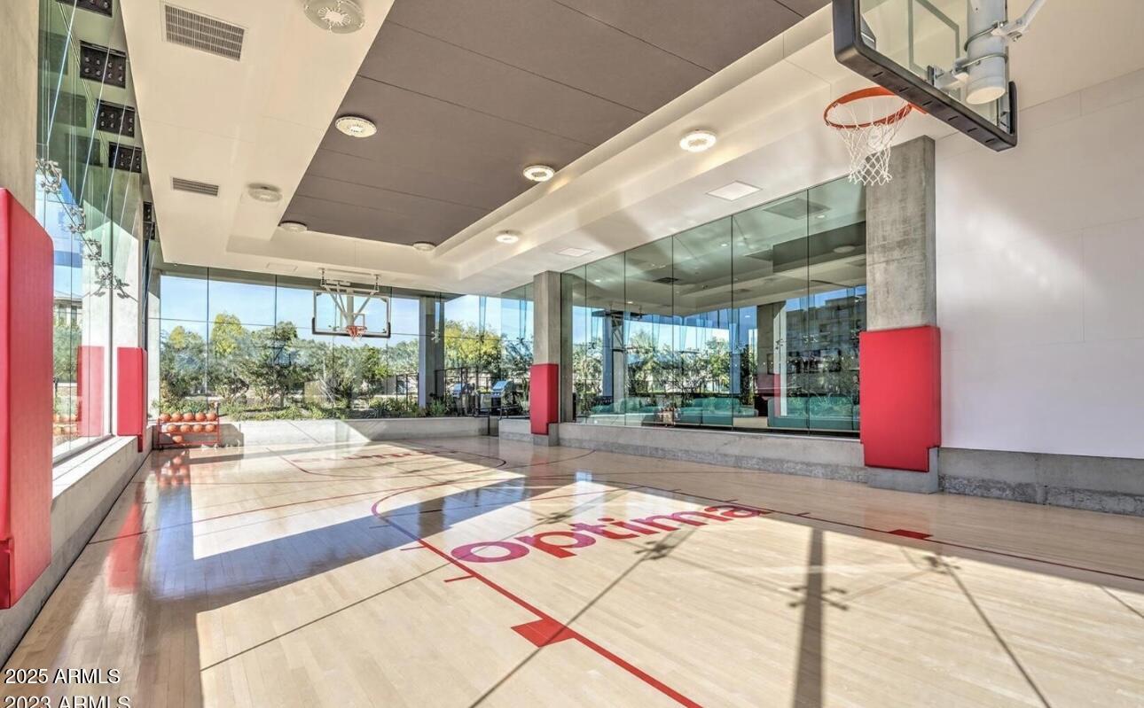 7180 E KIERLAND Boulevard, 919