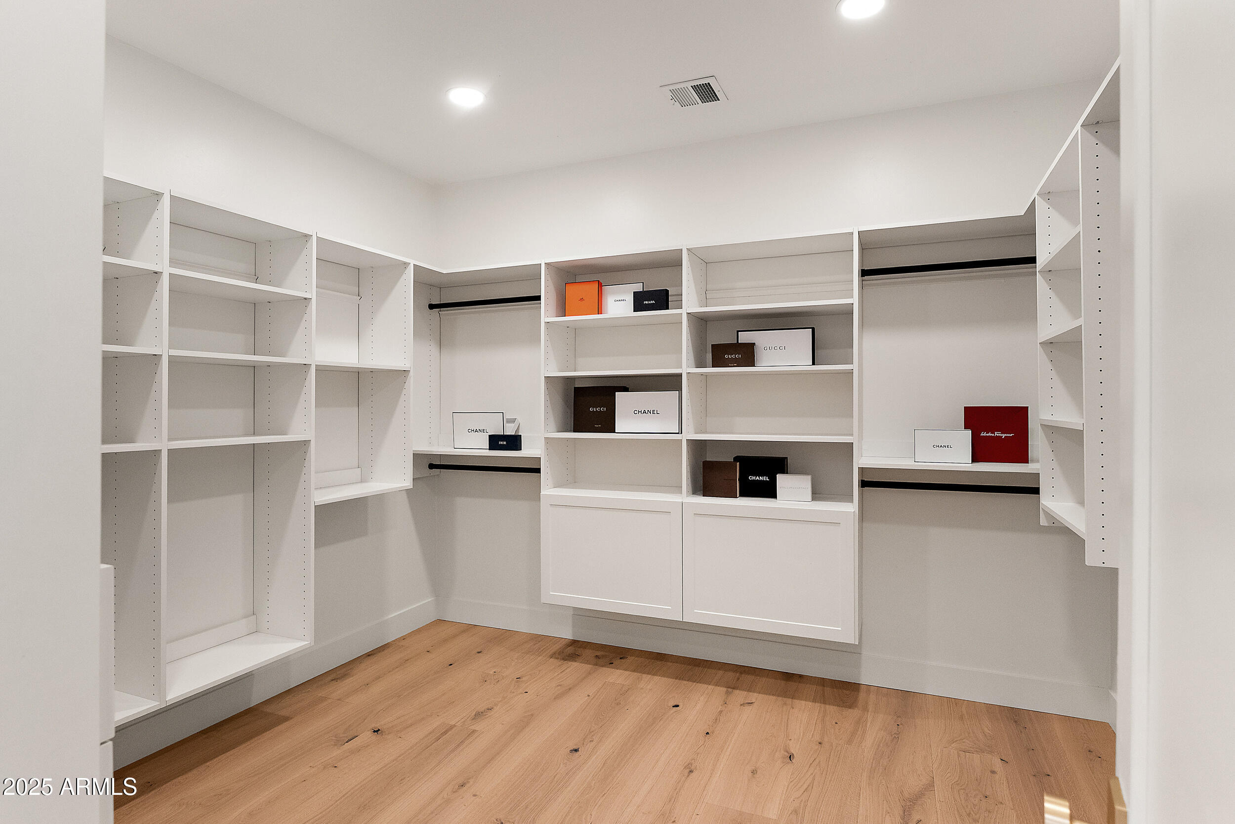 9087 E MOUNTAIN SPRING Road, Scottsdale