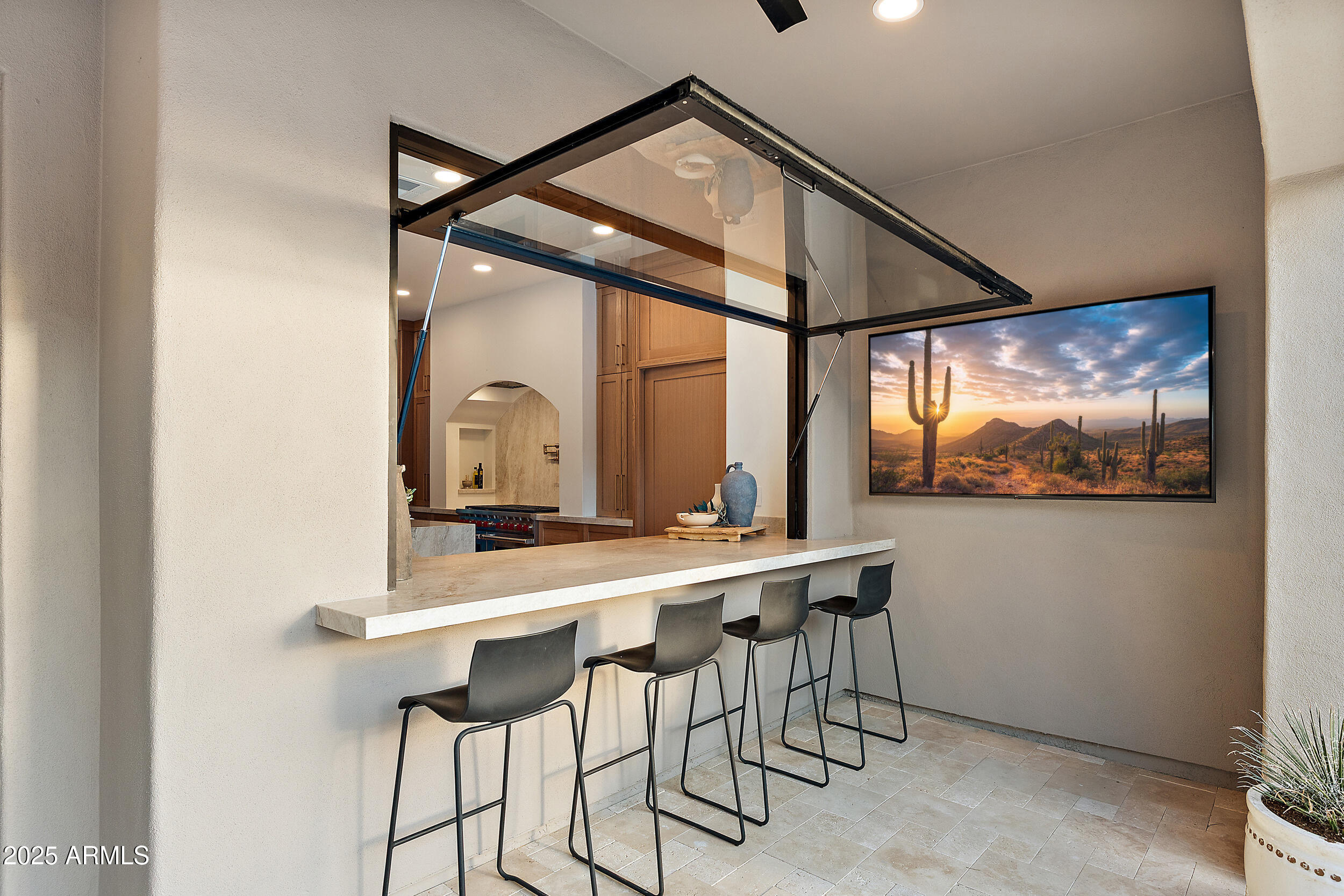 9087 E MOUNTAIN SPRING Road, Scottsdale