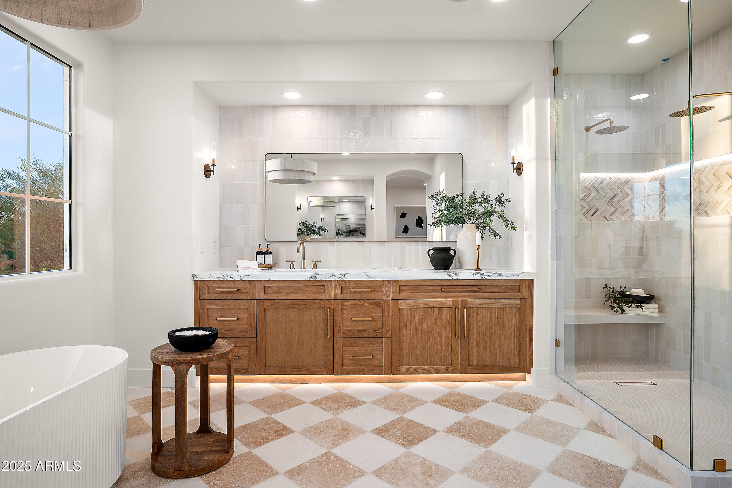 9087 E MOUNTAIN SPRING Road, Scottsdale